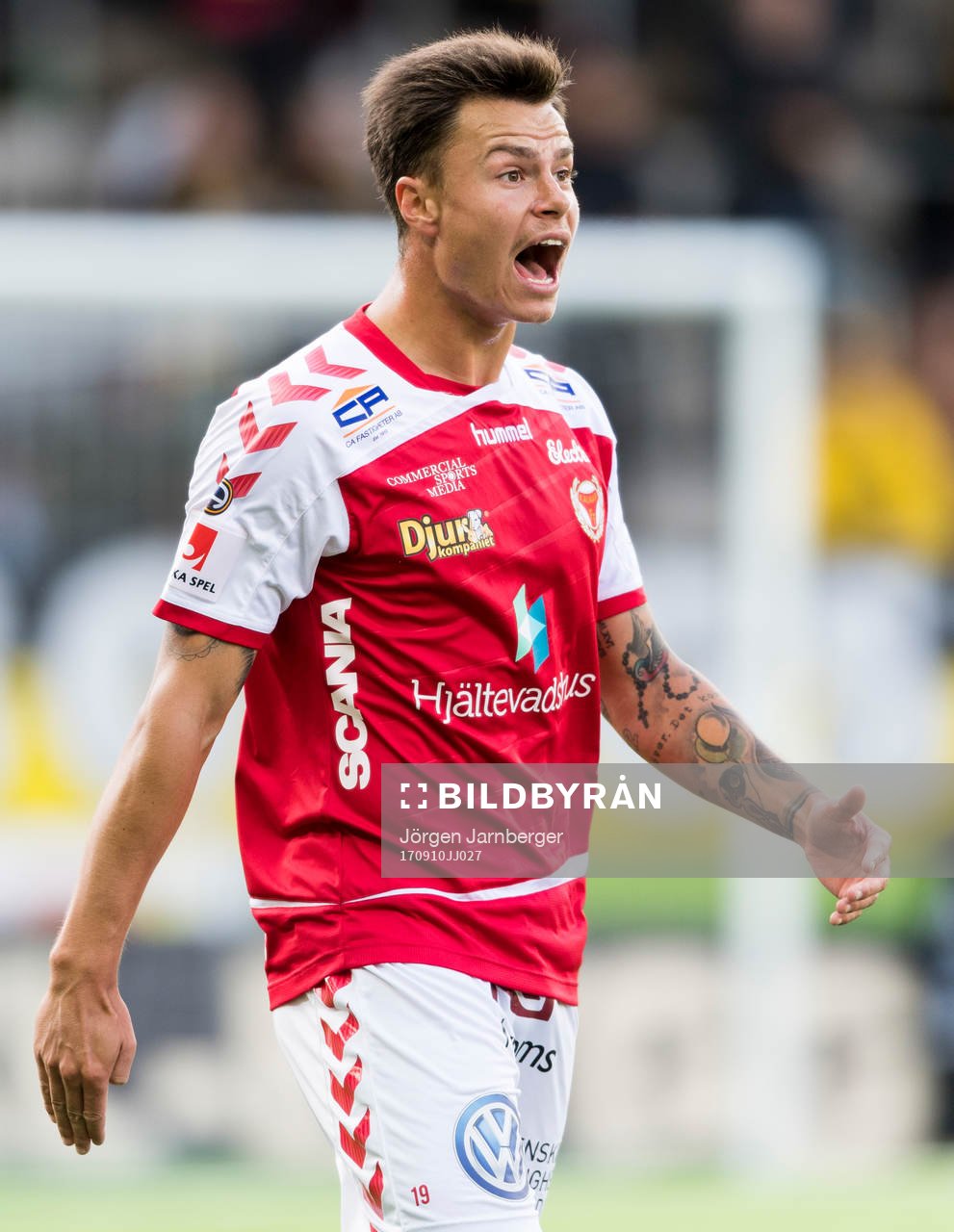 Kalmars Melker Hallberg reagerar