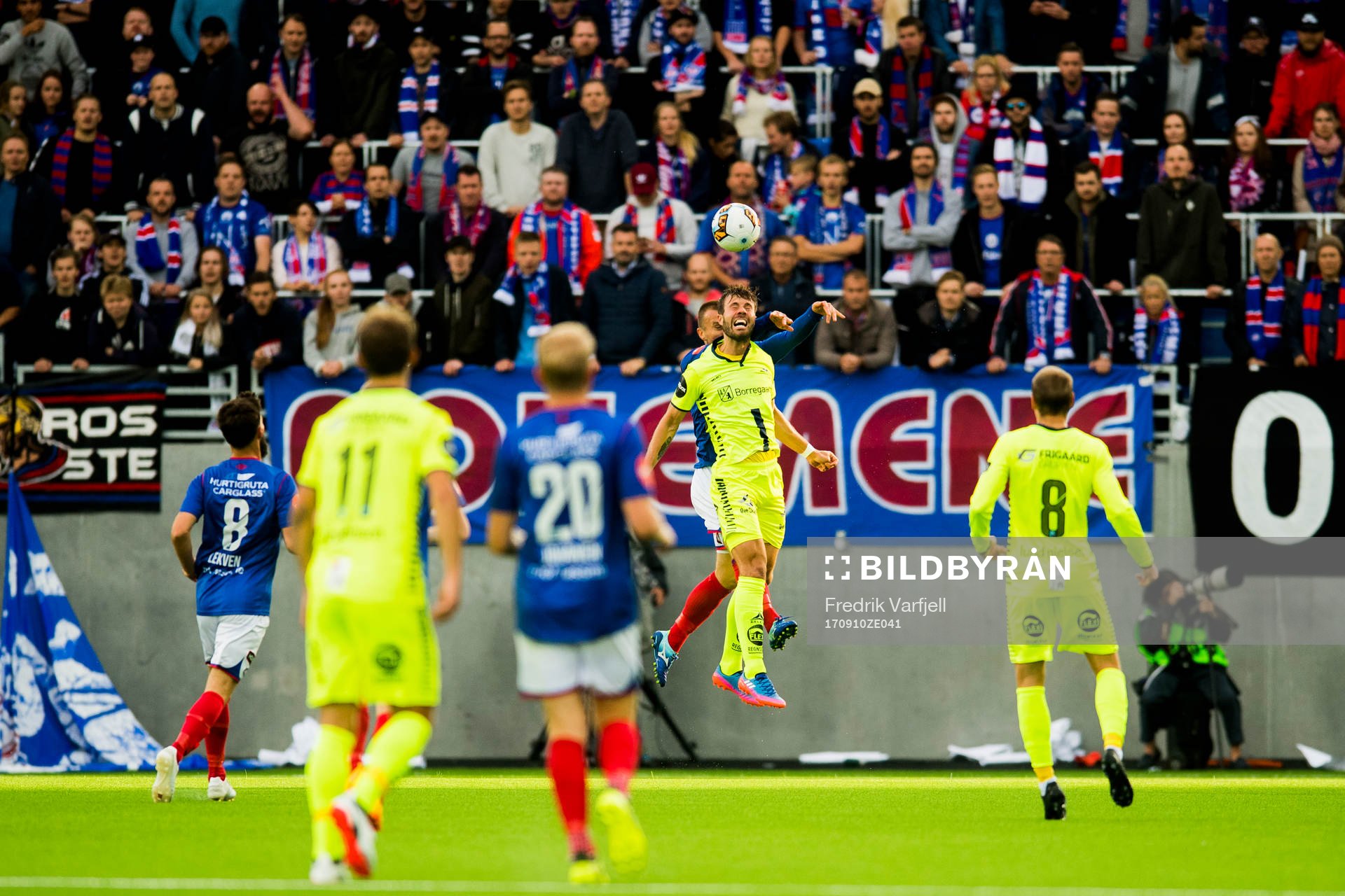 Enar Jaager of Vålerenga and Patrick Mortensen of
