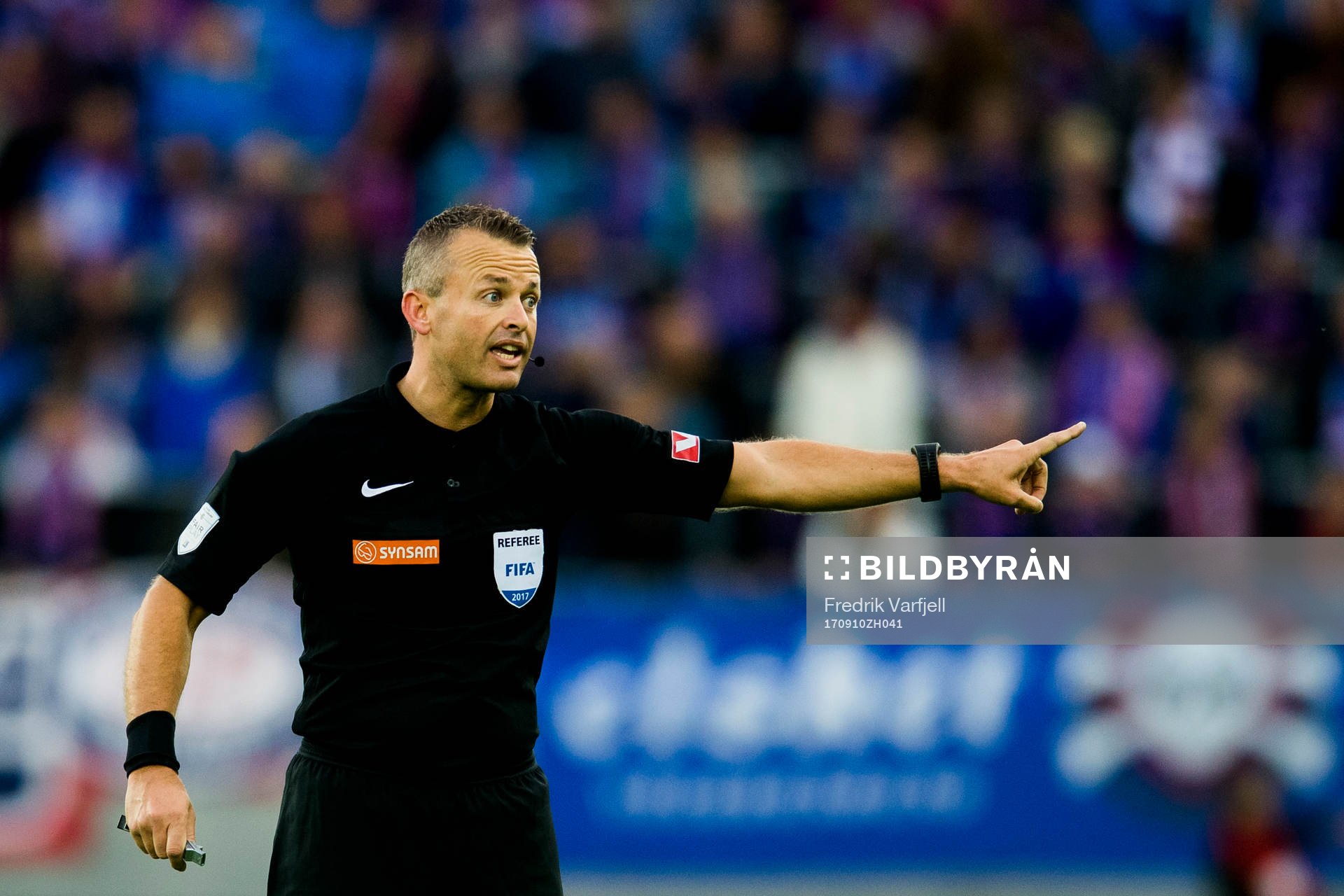 The referee Svein Oddvar Moen