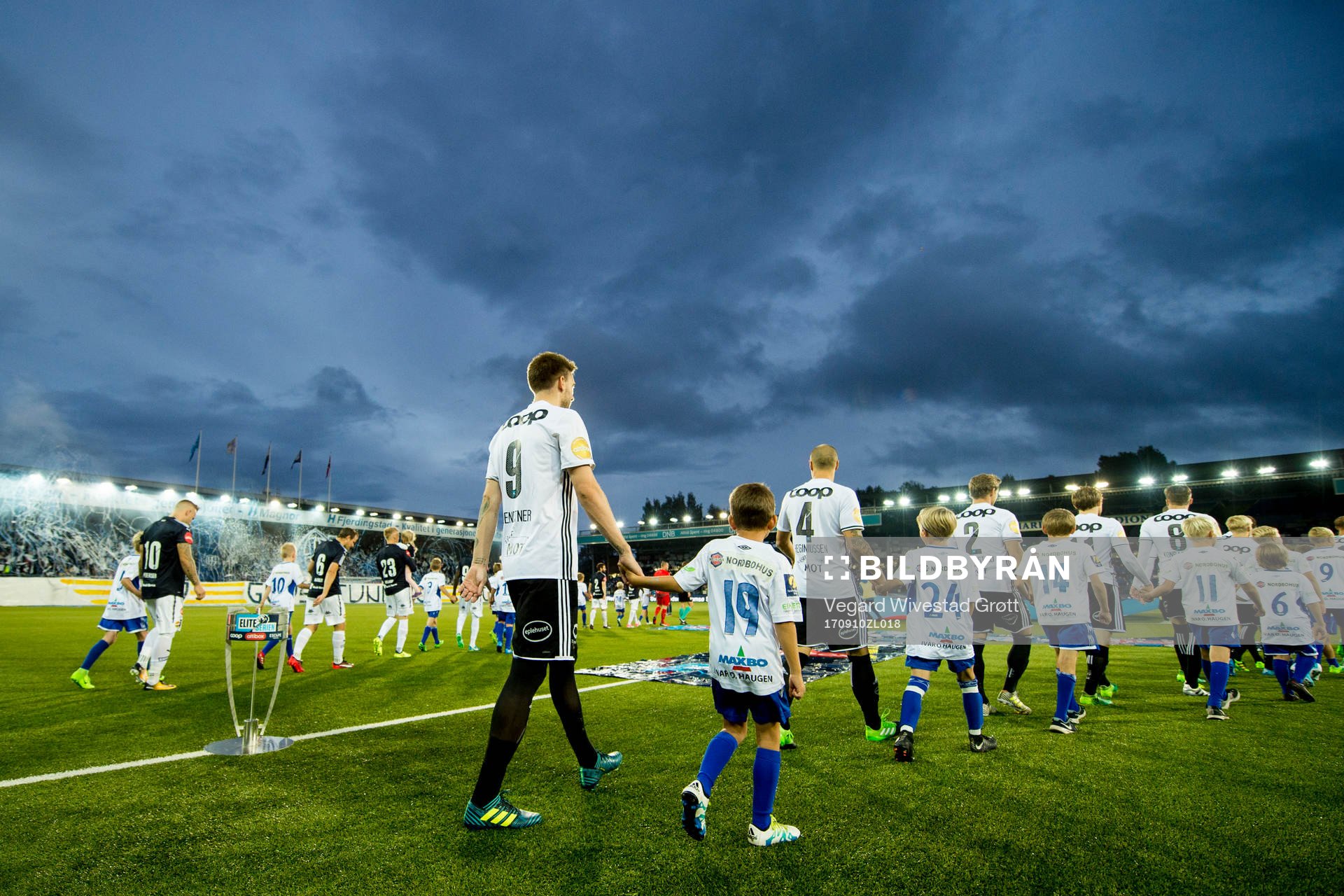 Nicklas Bendtner of Rosenborg enters the pitch