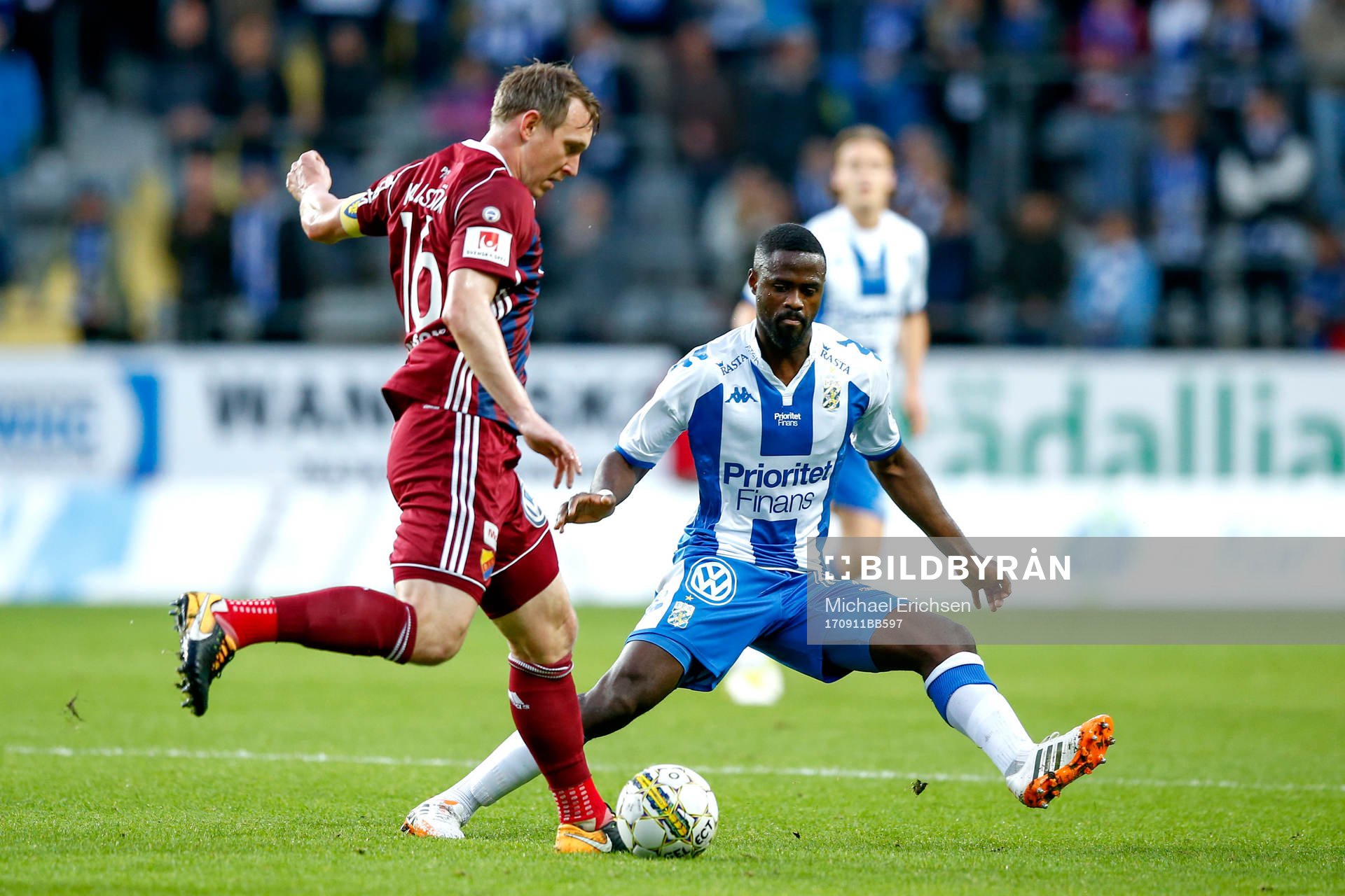 Djurgårdens Kim Källström och IFK Göteborgs Vajebah