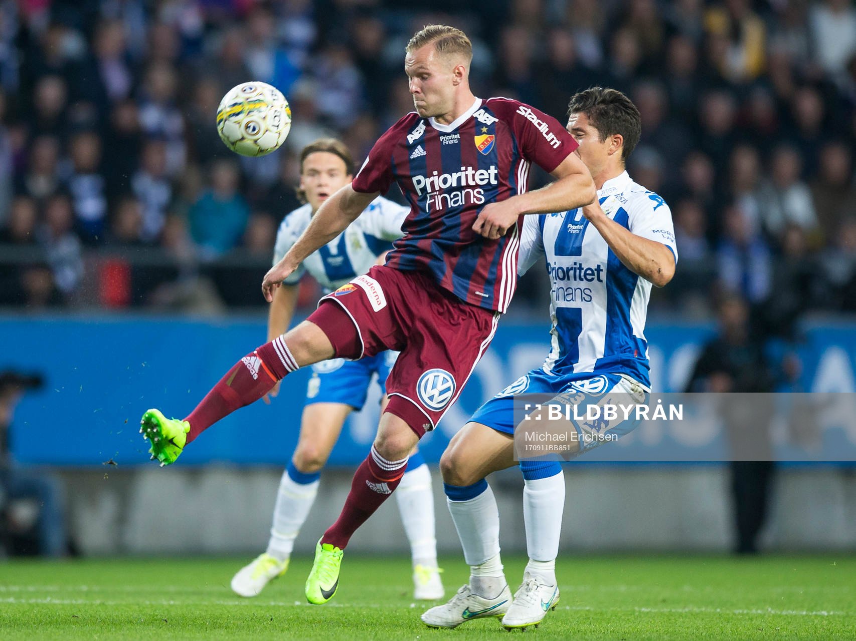 Djurgårdens Gustav Engvall mot IFK Göteborgs David Boo