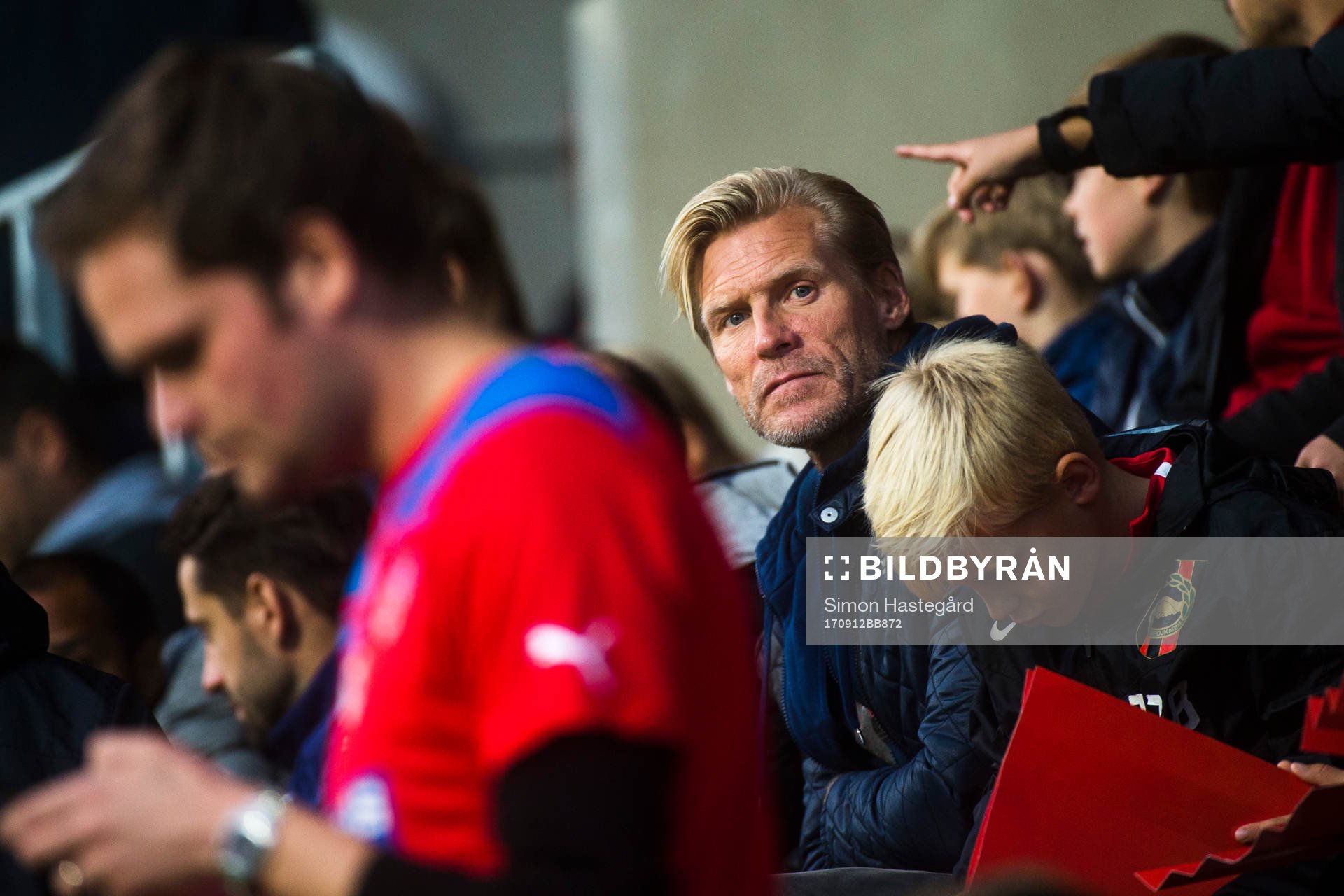 Johan Mjällby på läktaren