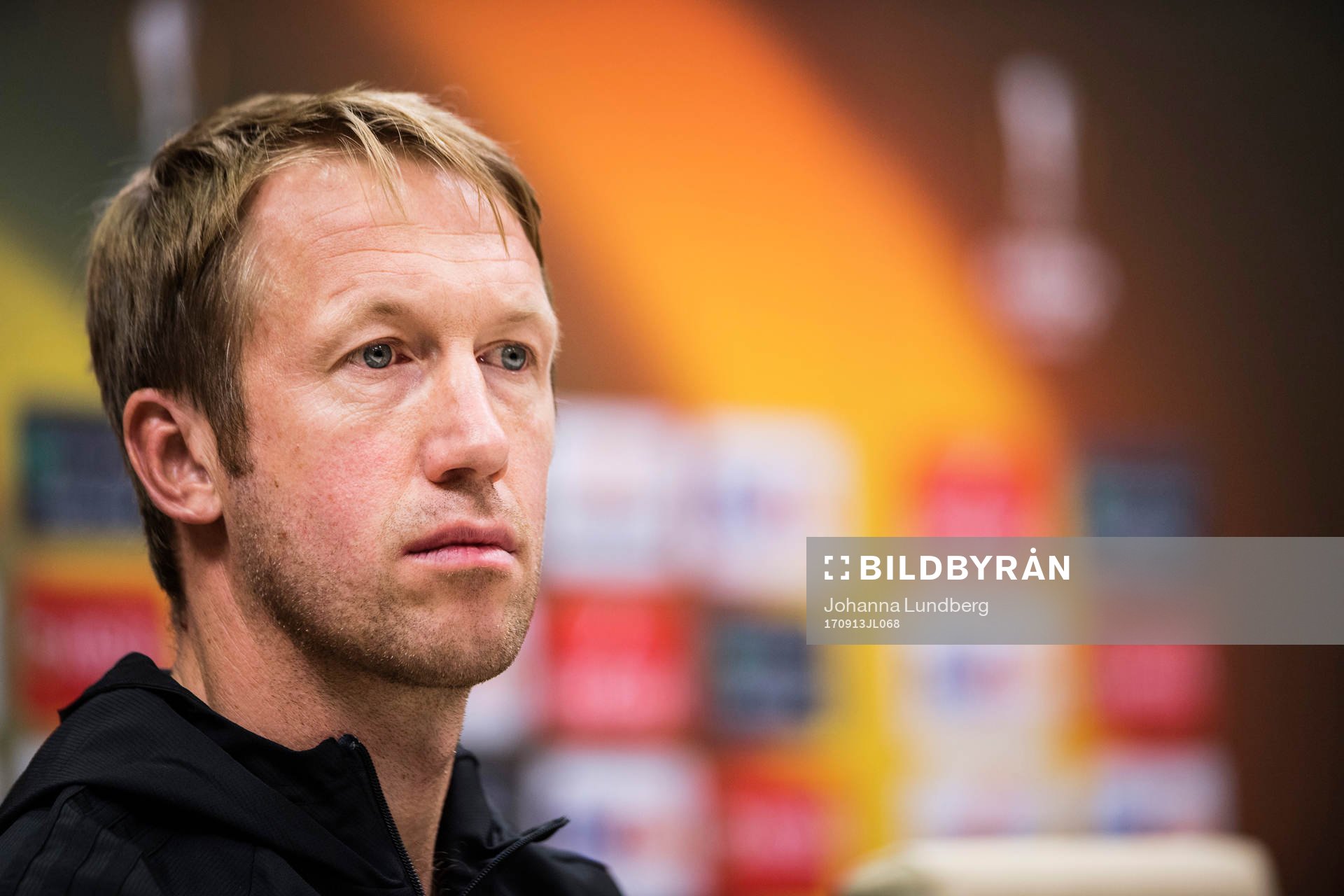 Östersunds tränare Graham Potter deltar i en