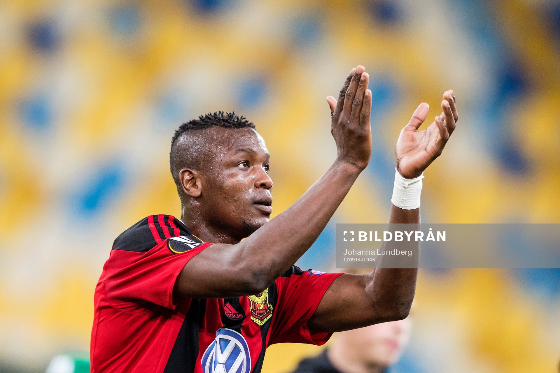 Östersunds Salisu Abdullahi Gero tackar publiken