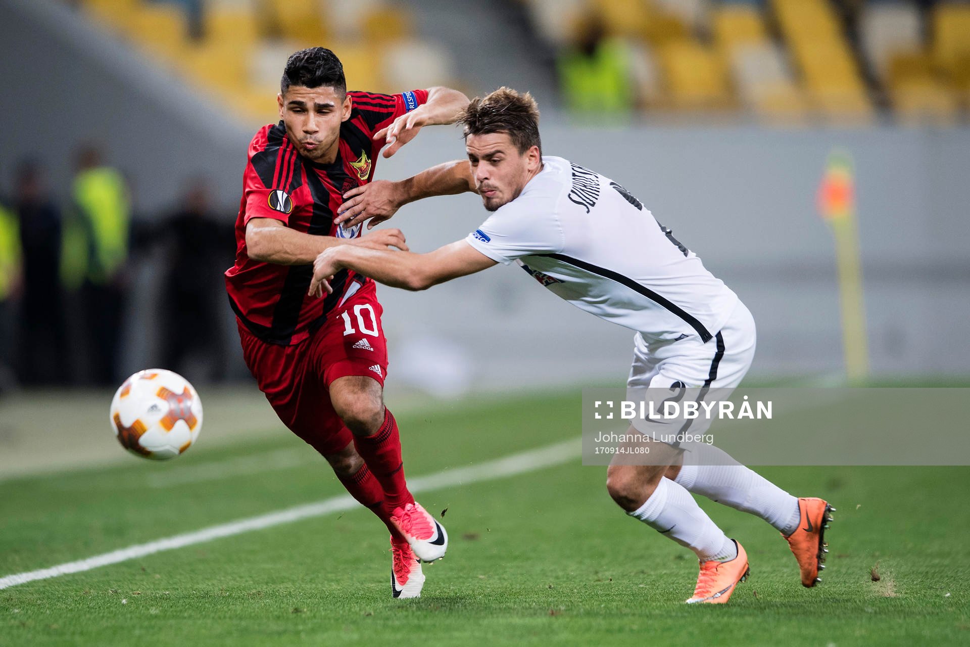 Östersunds Hosam Aiesh och Zoryas Artem Sukhotskiy