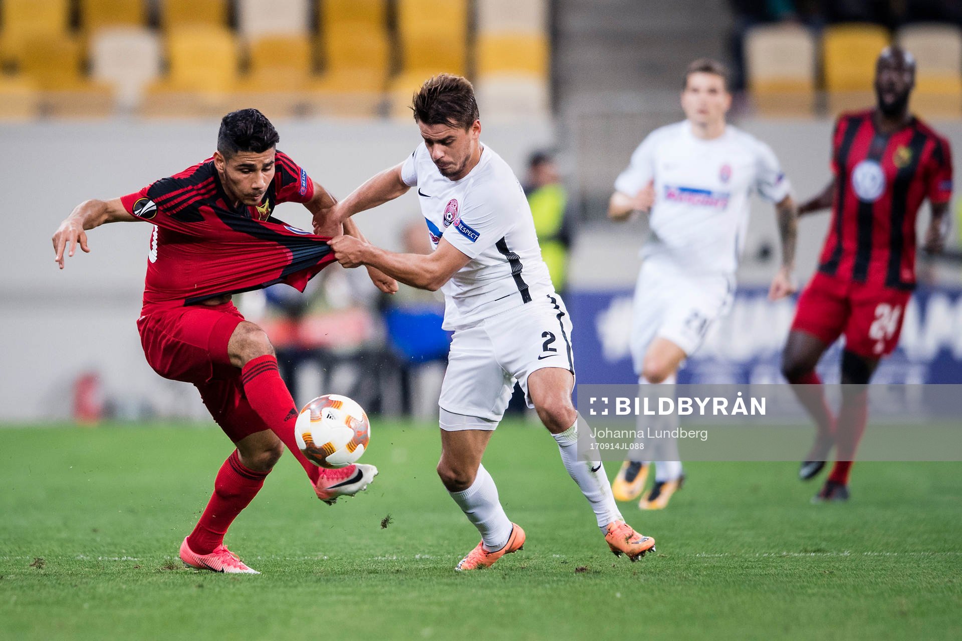 Östersunds Hosam Aiesh och Zoryas Artem Sukhotskiy