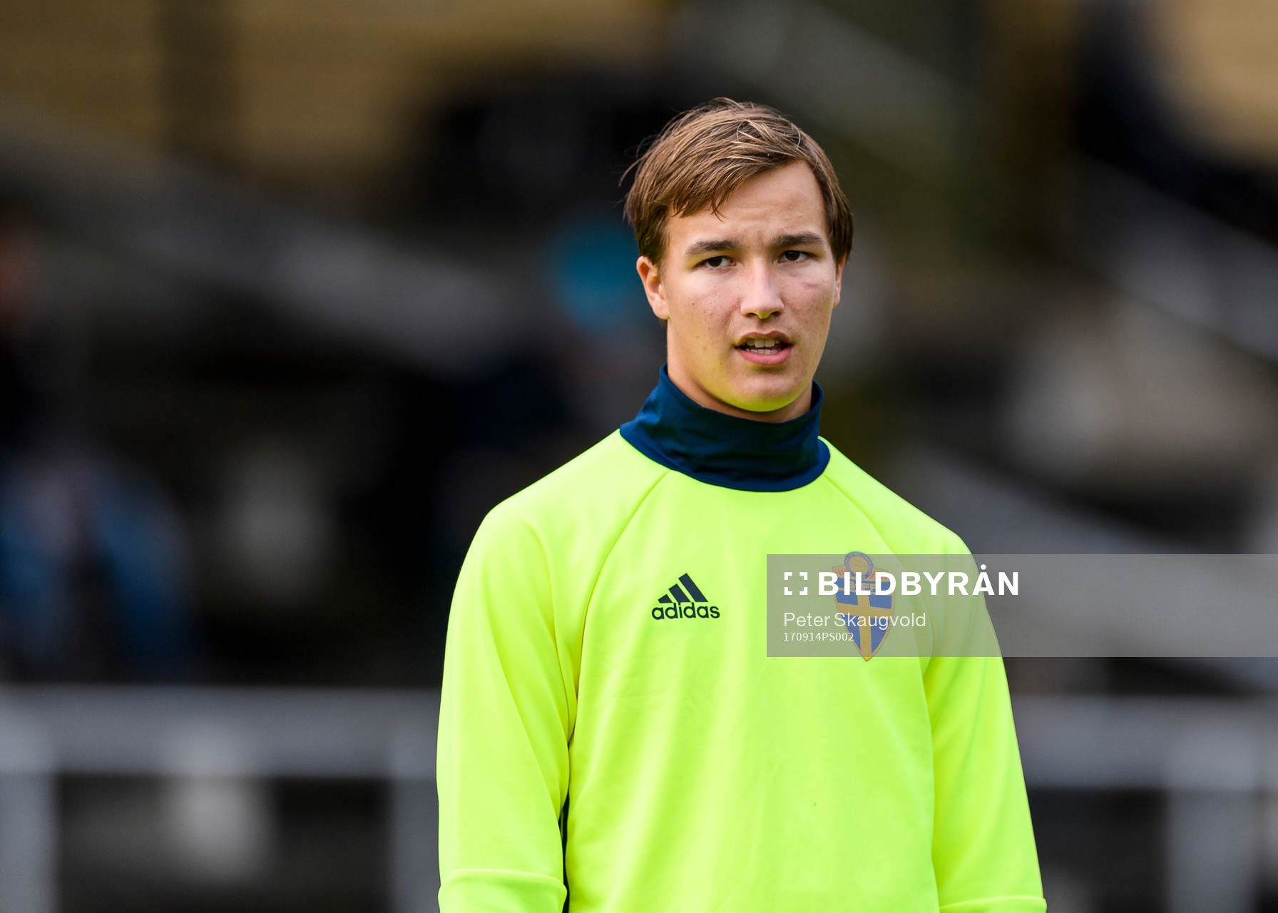 Sveriges Hampus Svensson värmer upp