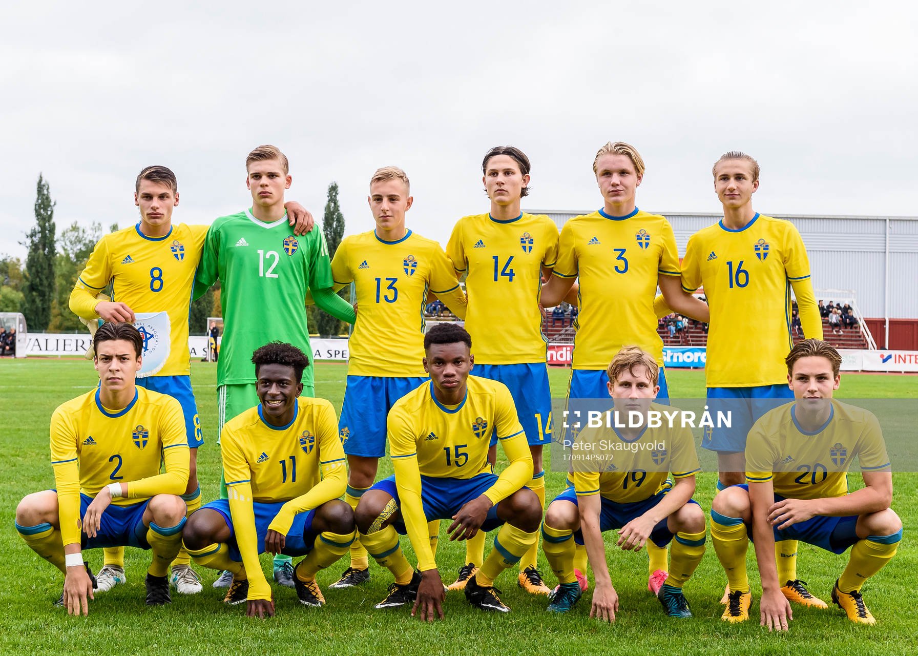 Sveriges spelare står uppställda för en lagbild