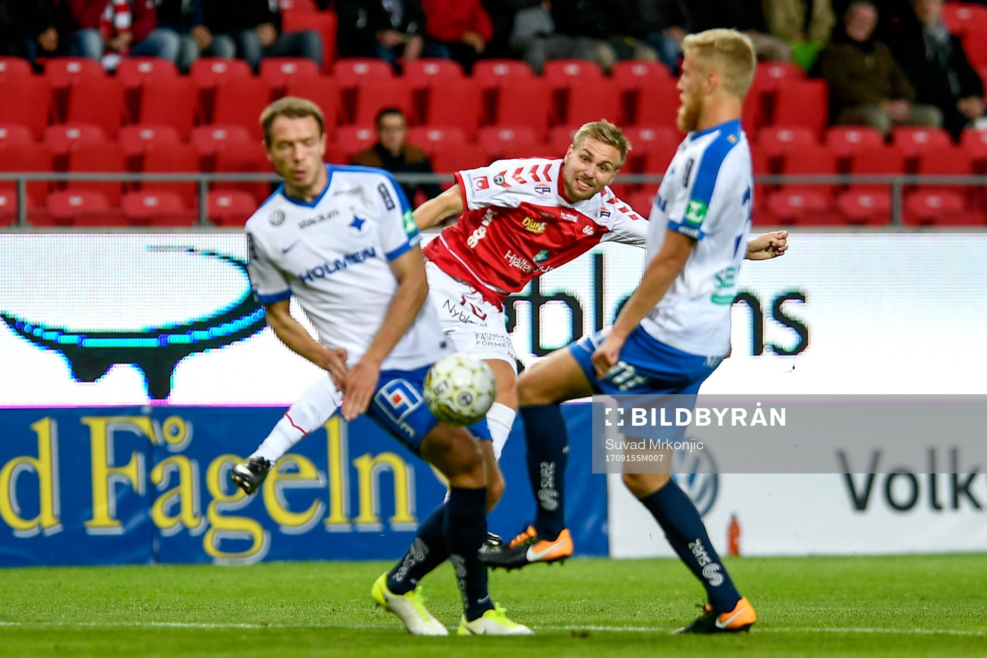 Kalmars Jonathan Ring och Norrköpings Jon Gudni Fjoluson