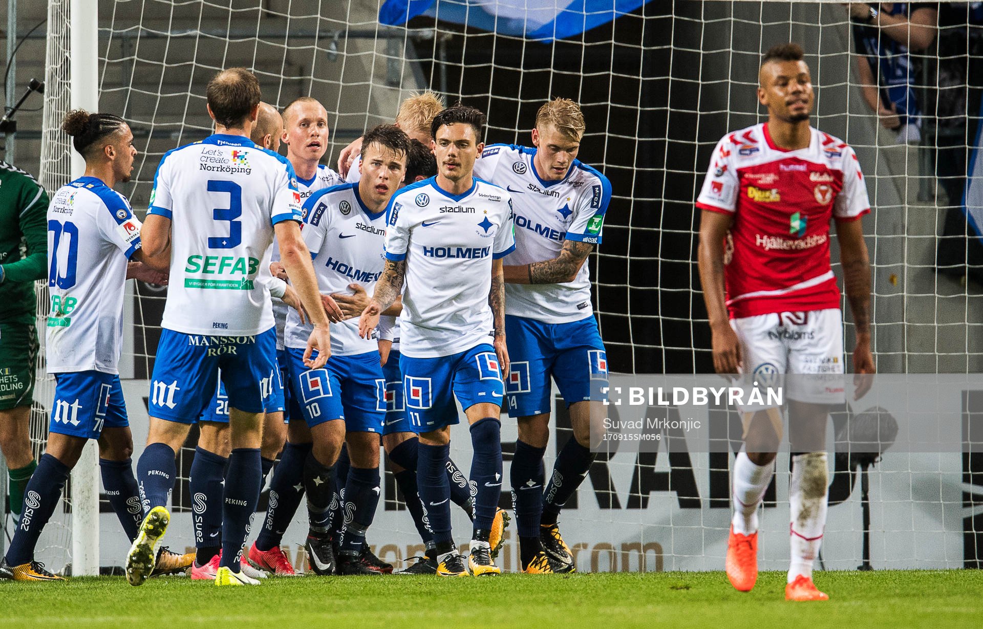 Norrköpingspelarna jublar