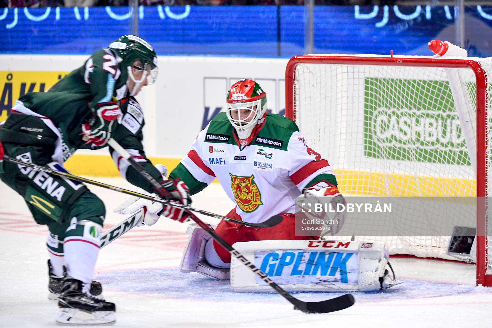 Frölundas Christoffer Ehn och Moras målvakt Christian