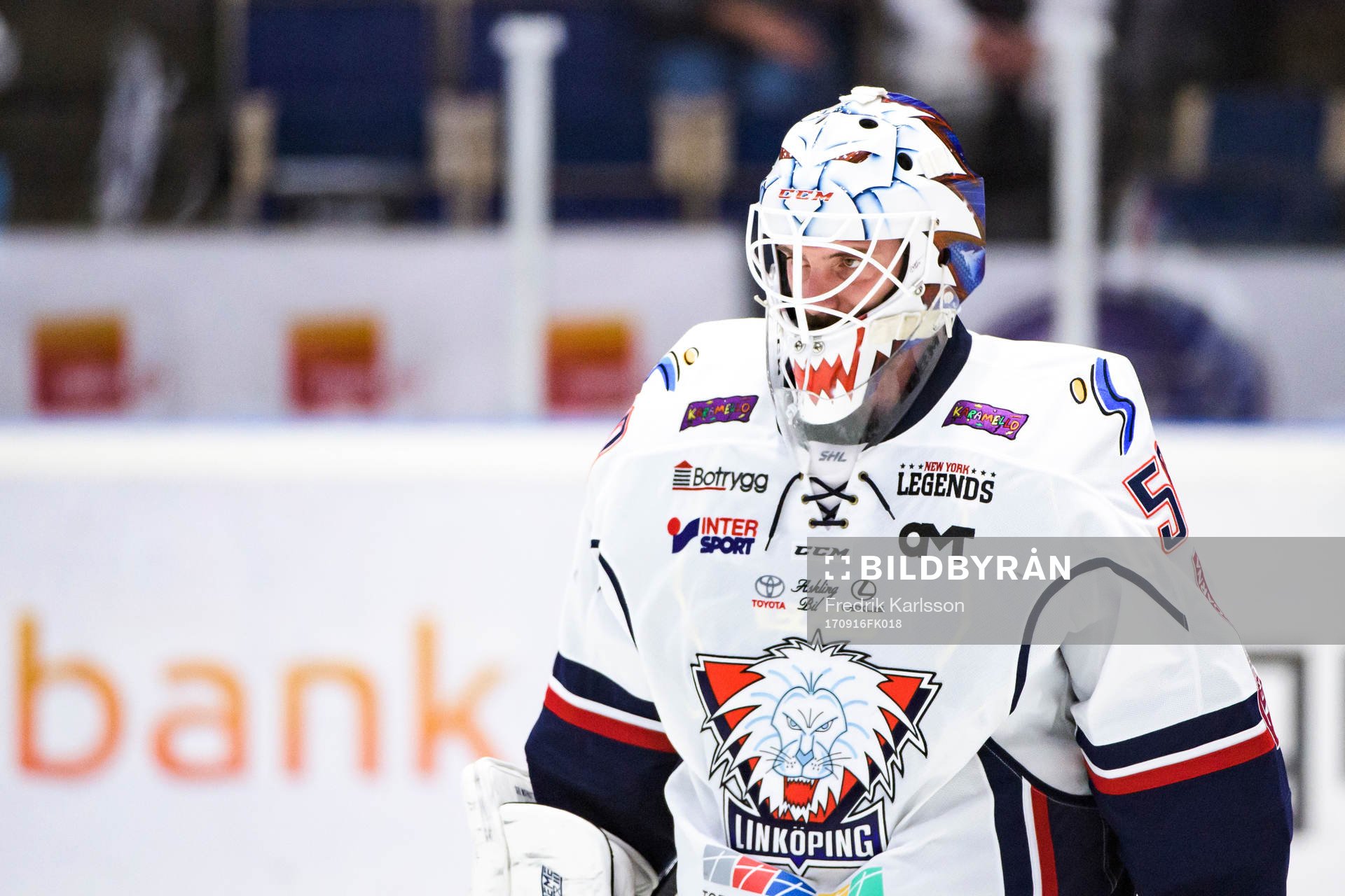 Linköpings målvakt Jonas Gustavsson deppar