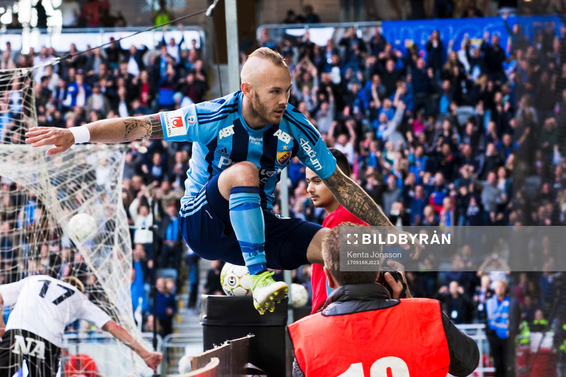 Djurgårdens Magnus Eriksson jublar
