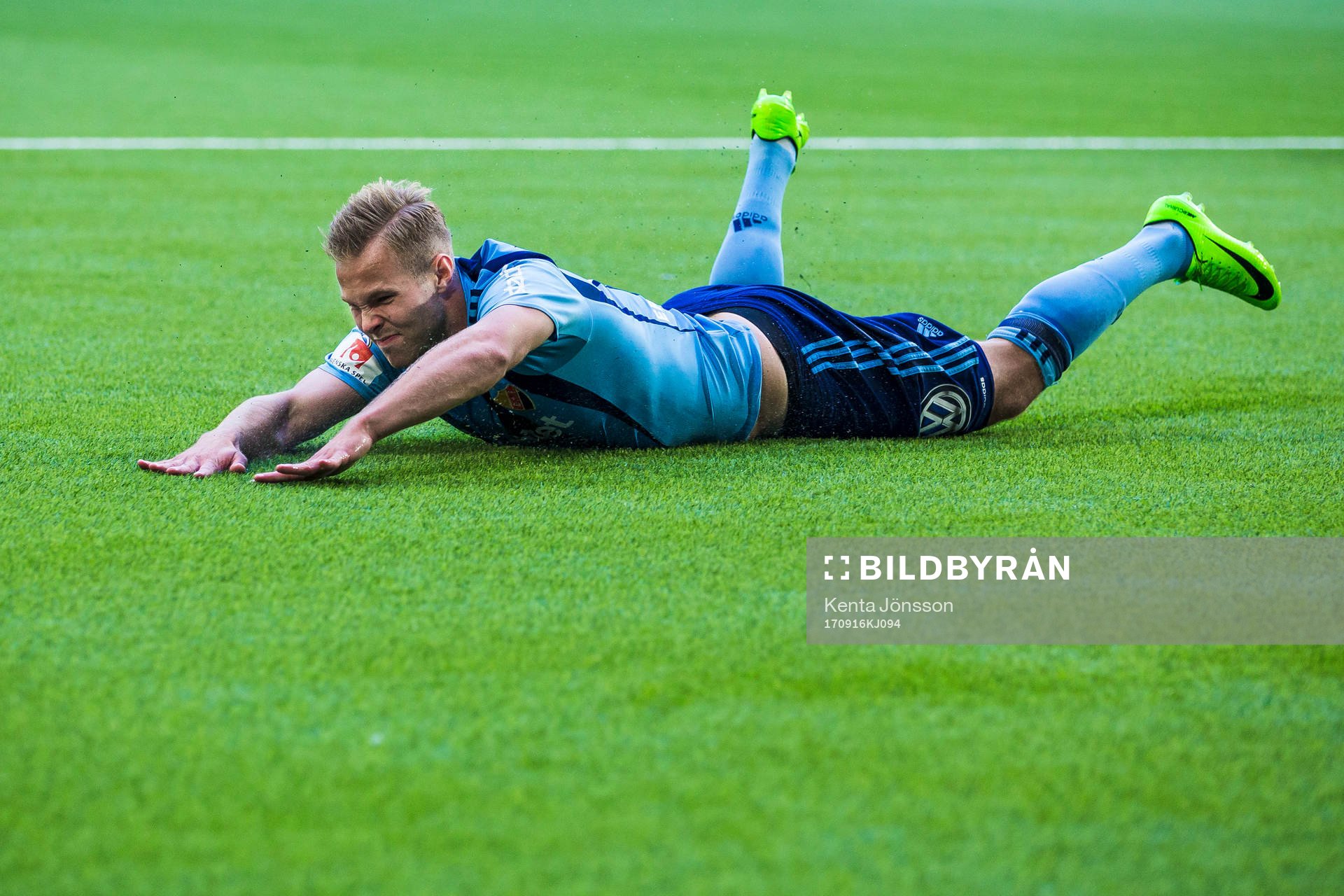 Djurgårdens Gustav Engvall deppar