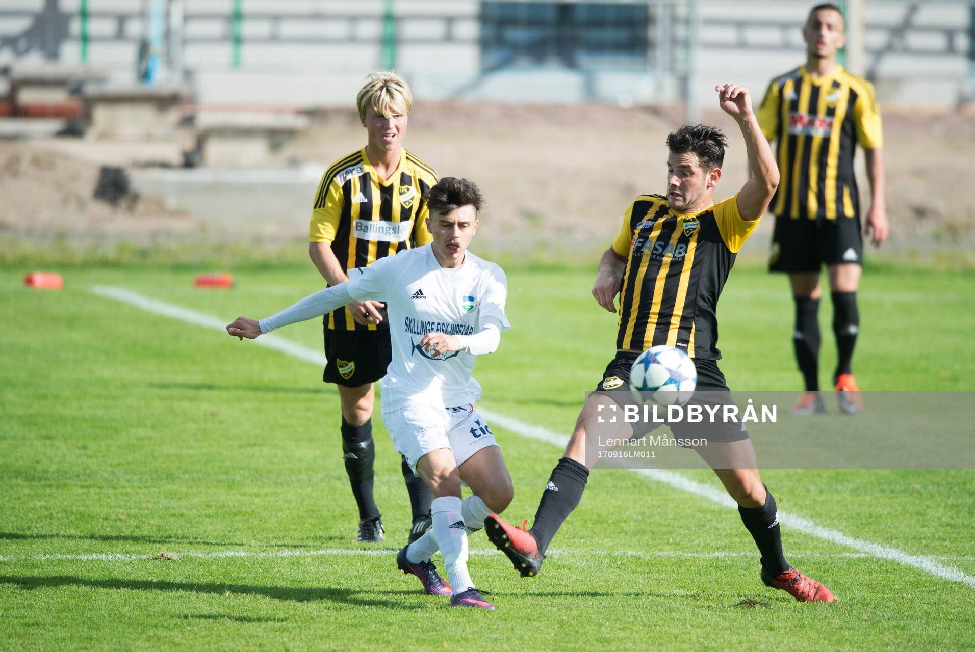 IFK Hässleholms Egzon Ademi i matchen i division 2 mellan IFK Hässleholm och Österlen 16 september 2017.  