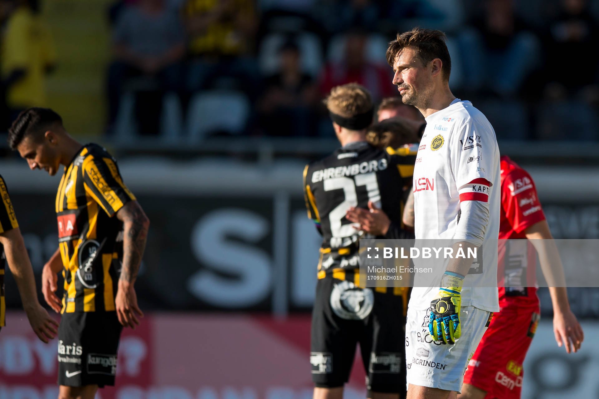 Elfsborgs målvakt Kevin Stuhr Ellegaard deppar
