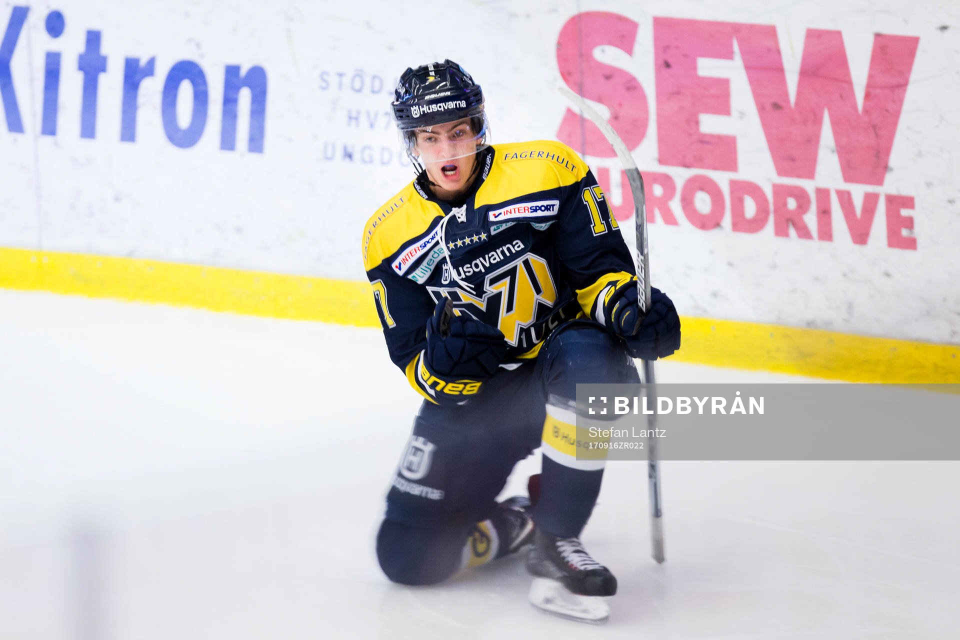 s Isac Brännström jublar