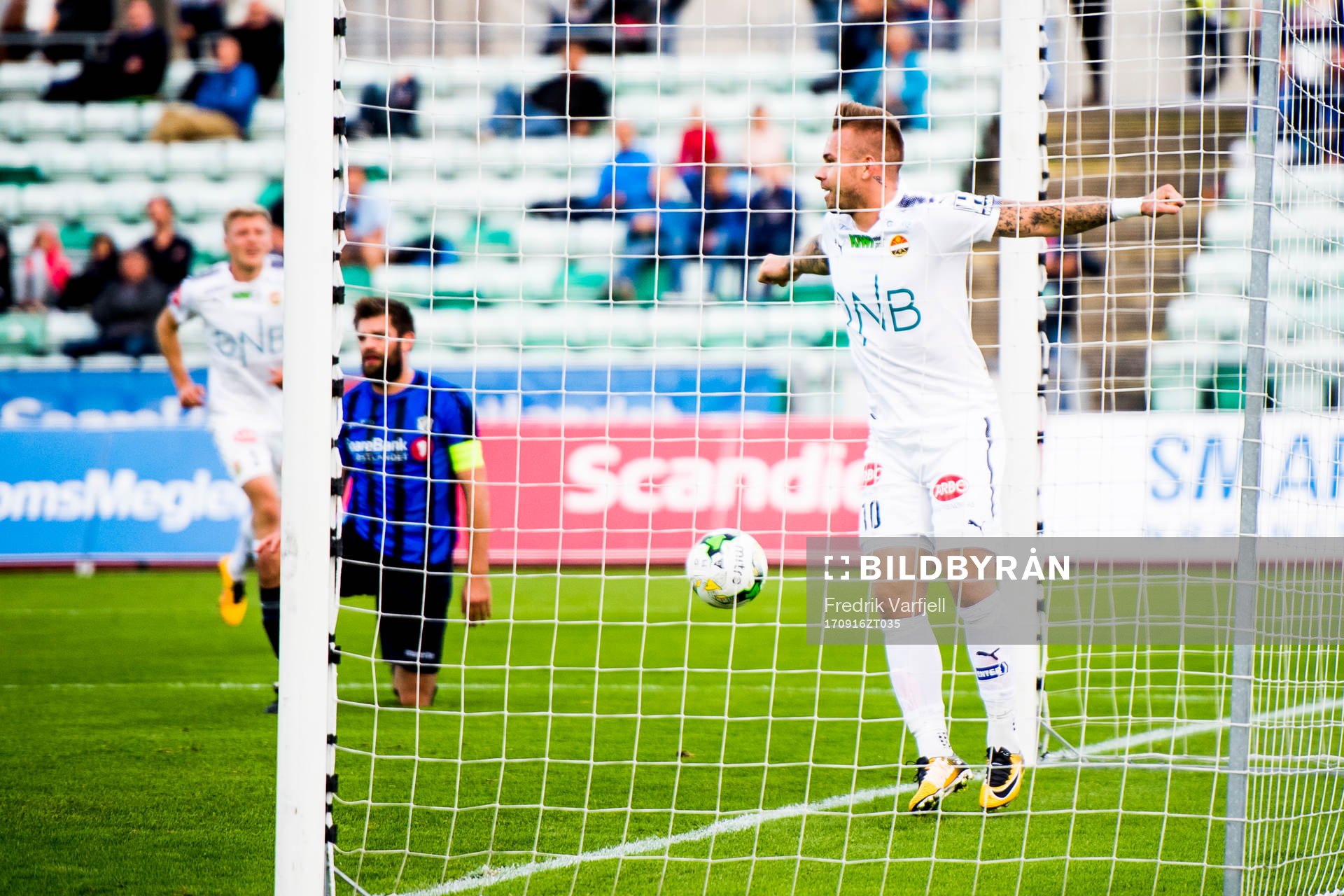 Marcus Pedersen of Strømsgodset celebrates