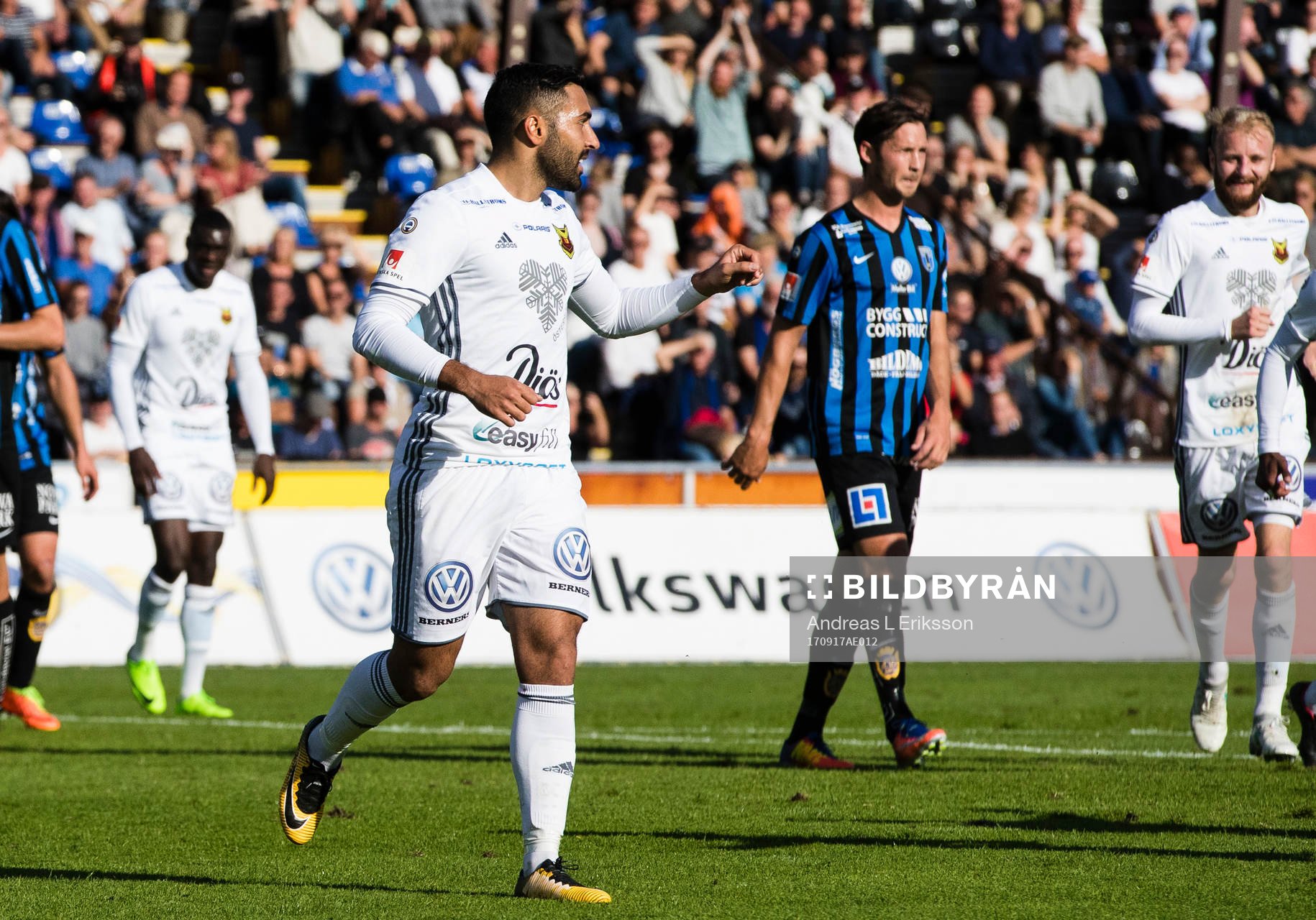 Östersunds Saman Ghoddos gör 0-3 på straff och jublar