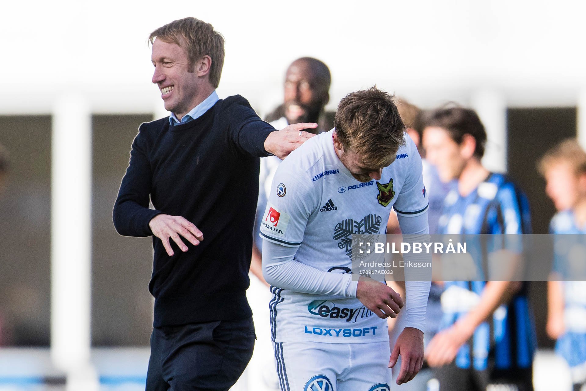 Östersunds tränare Graham Potter jublar