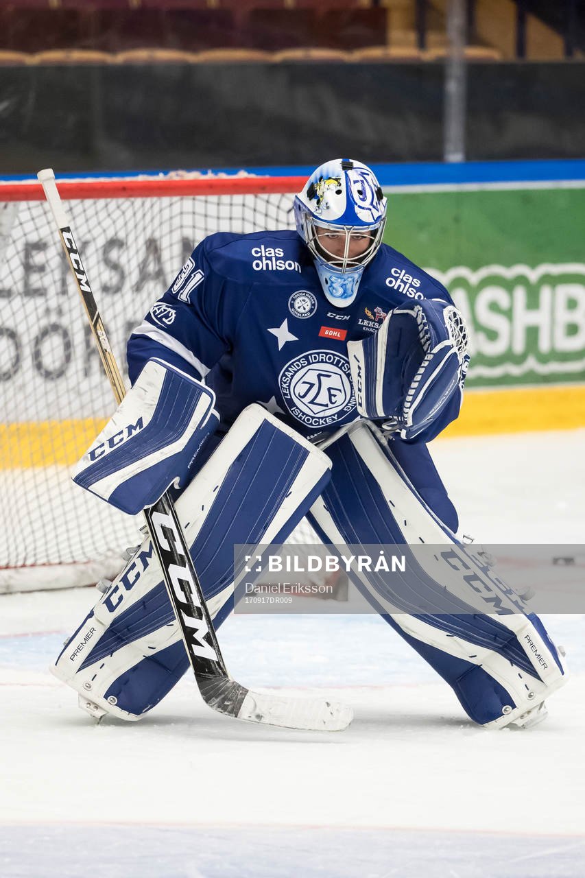 Leksands Julia Åberg  i ishockeymatchen i SDHL mellan