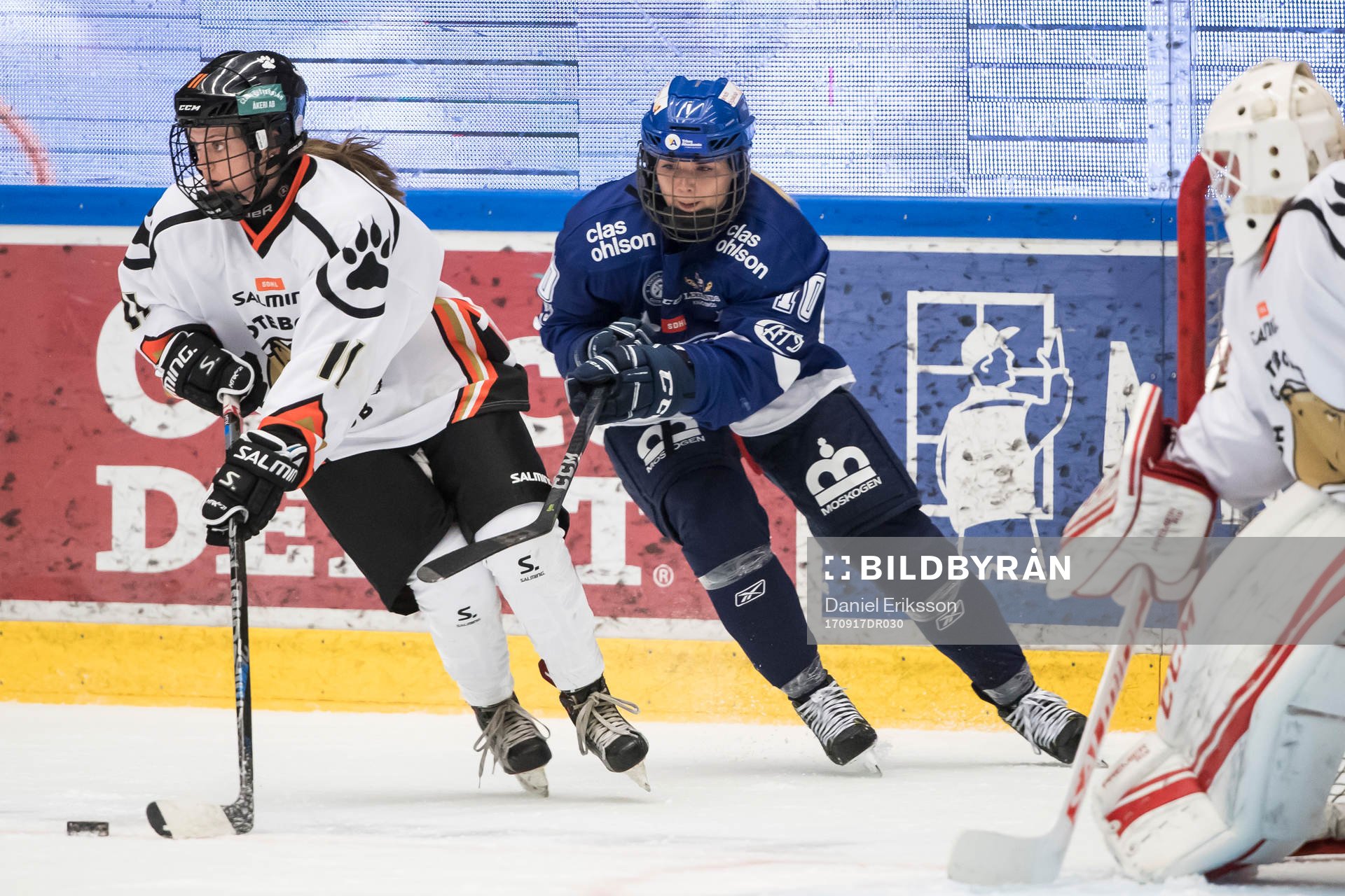 Leksands Ilze Bicevska jagar Göteborgs Caitlin Gilligan  i