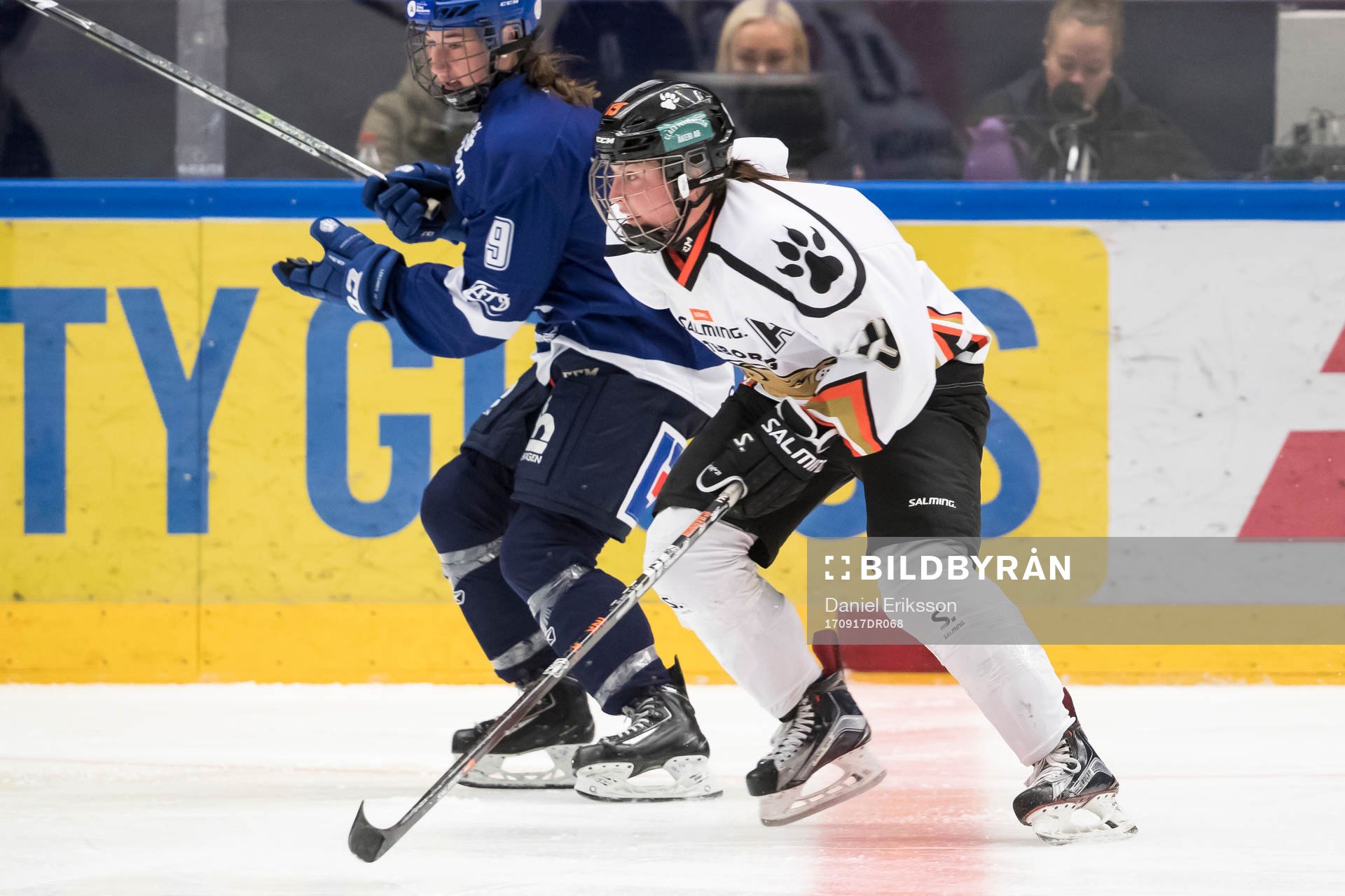 Göteborgs Genevieve Bannon och Leksands Madelene Hall  i