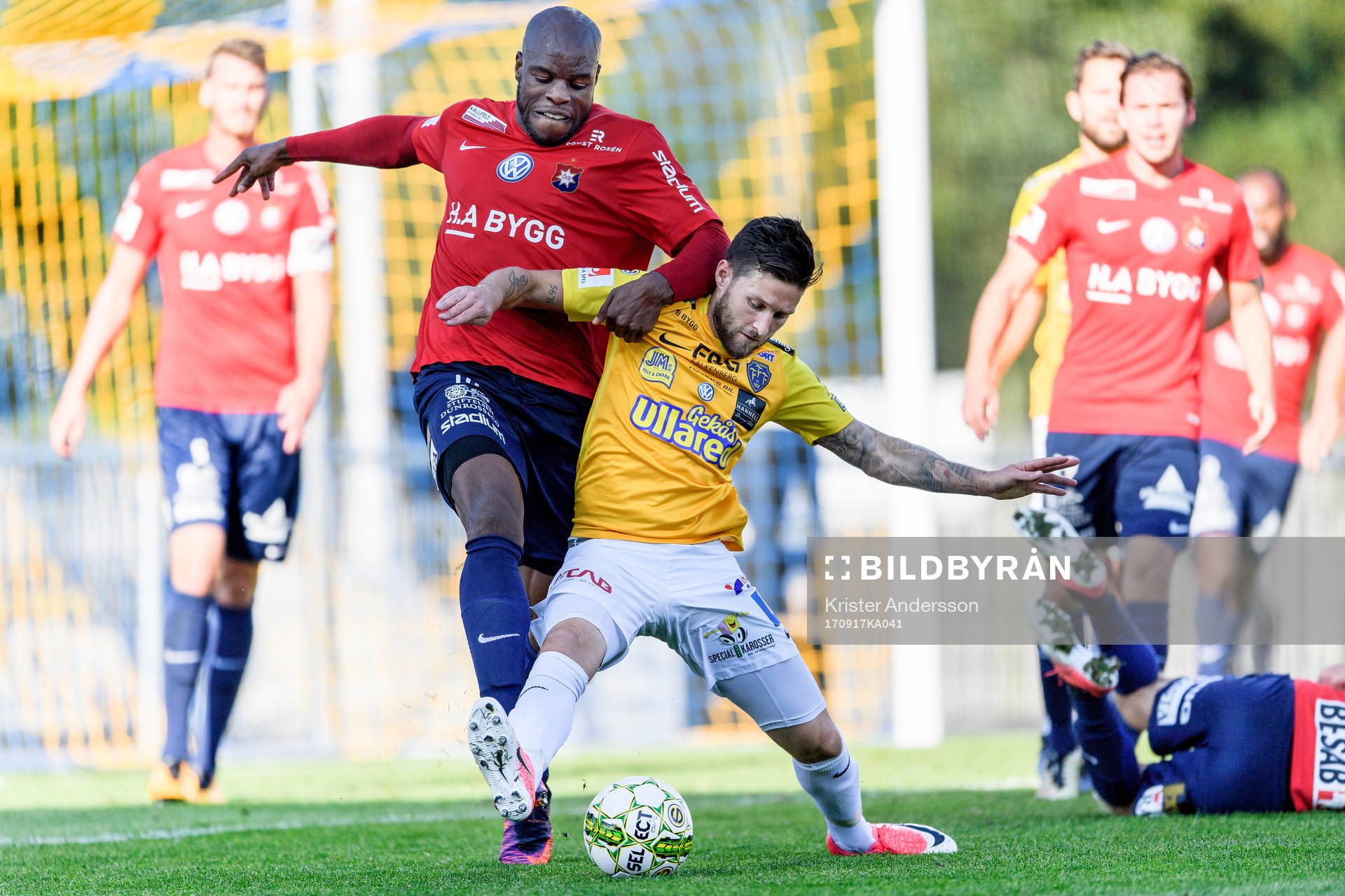 Örgrytes Hakeem Araba och Falkenbergs Tibor Joza