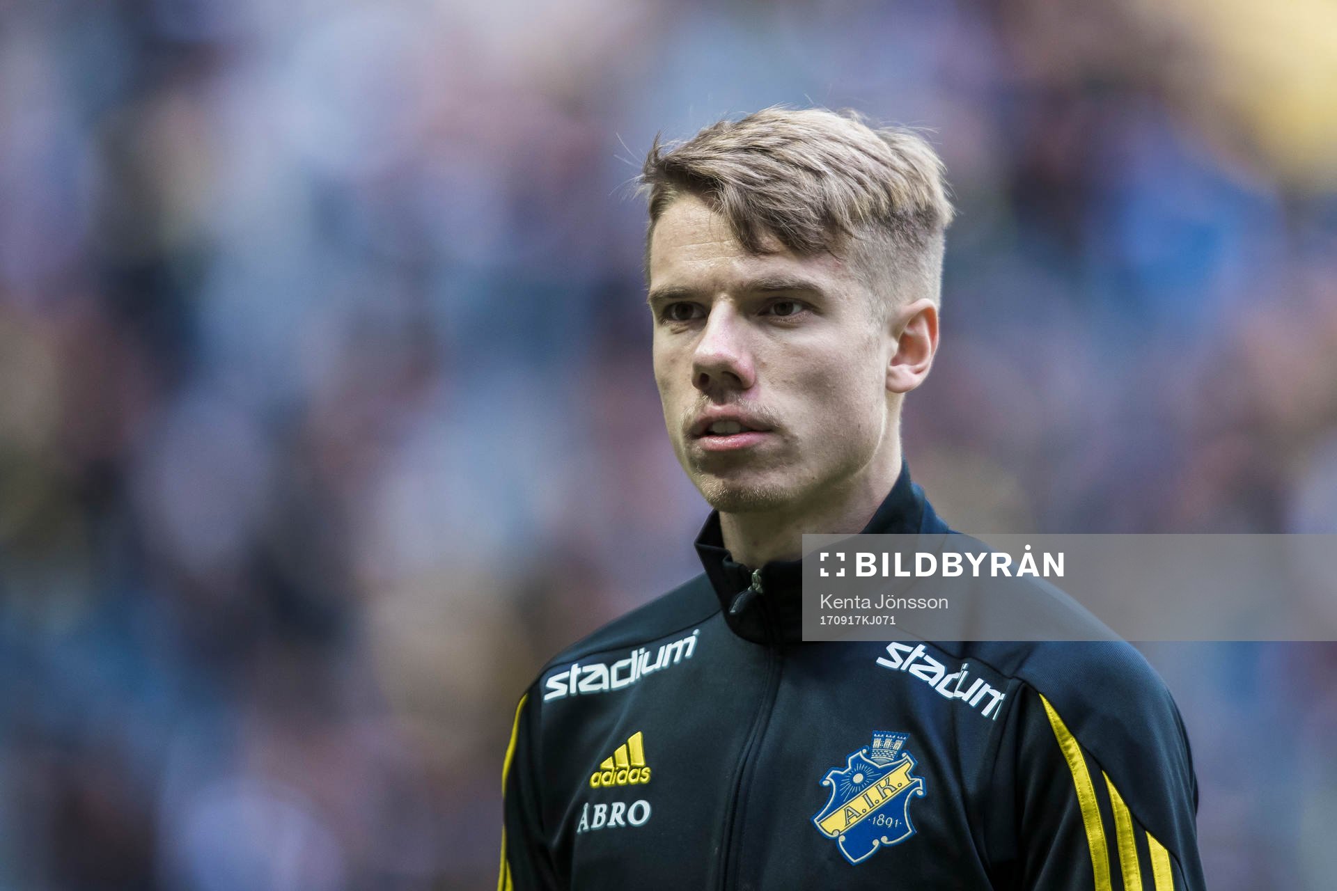 s Robert Taylor innan fotbollsmatchen i Allsvenskan mellan
