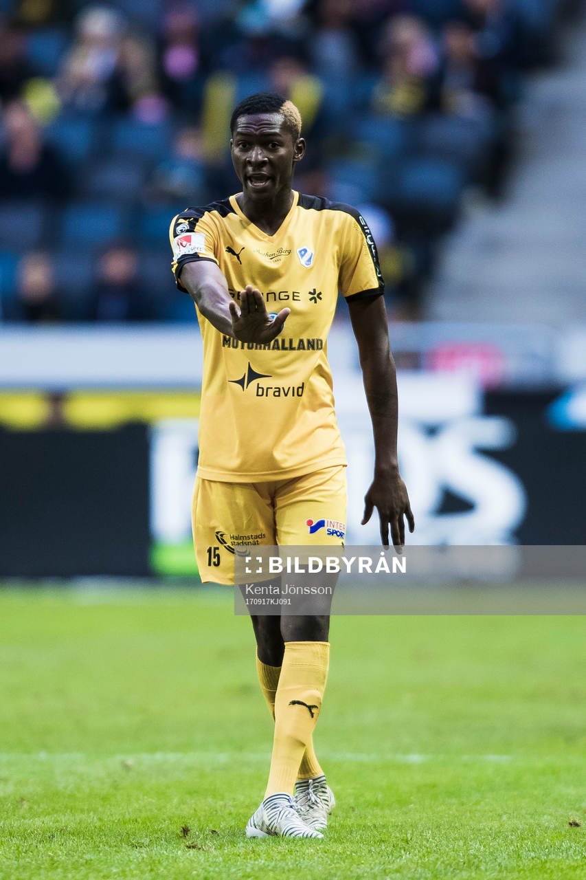 Halmstads Aboubakar Keita reagerar
