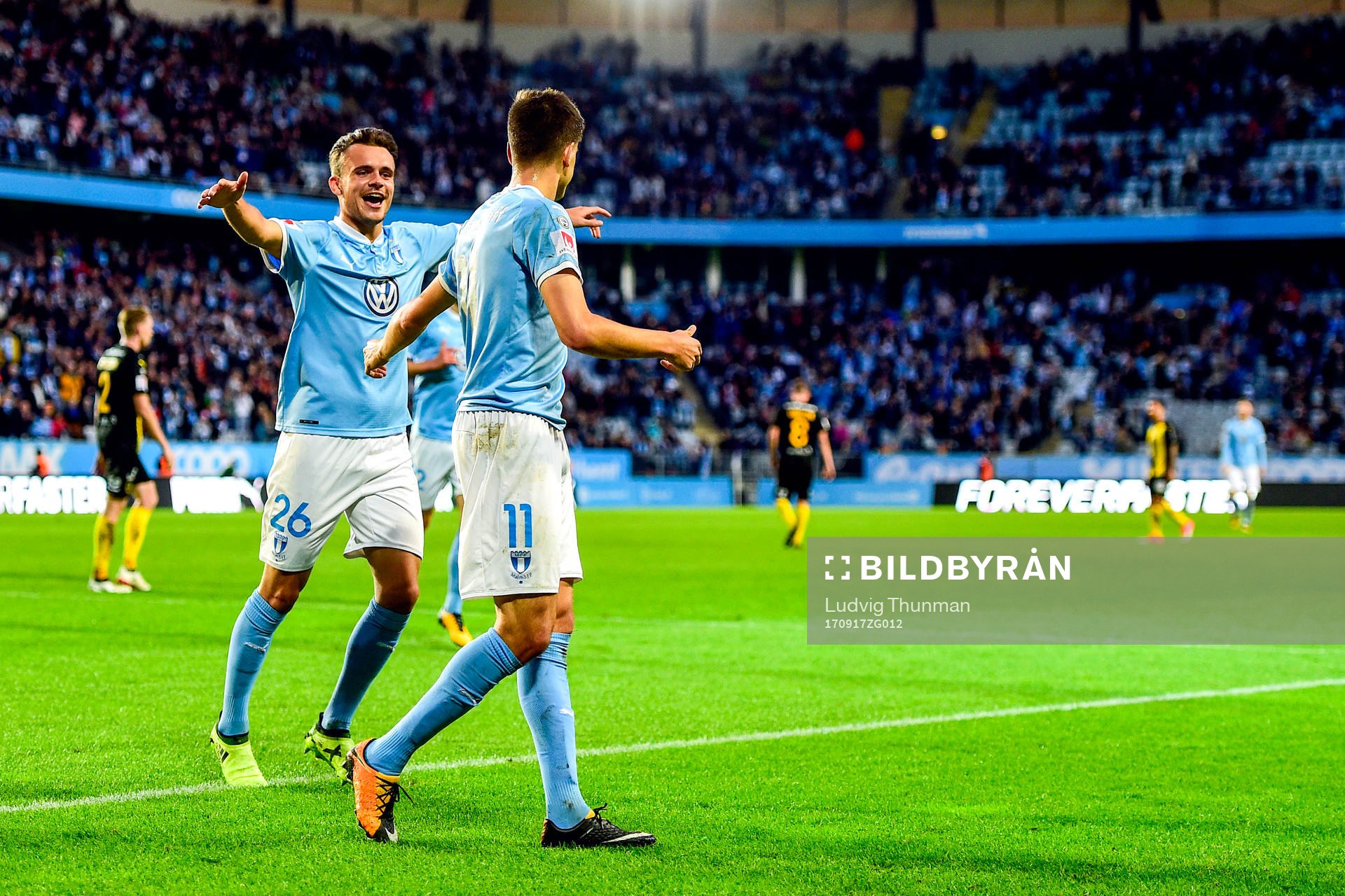 Malmö FFs Andreas Vindheim och Alexander Jeremejeff jublar