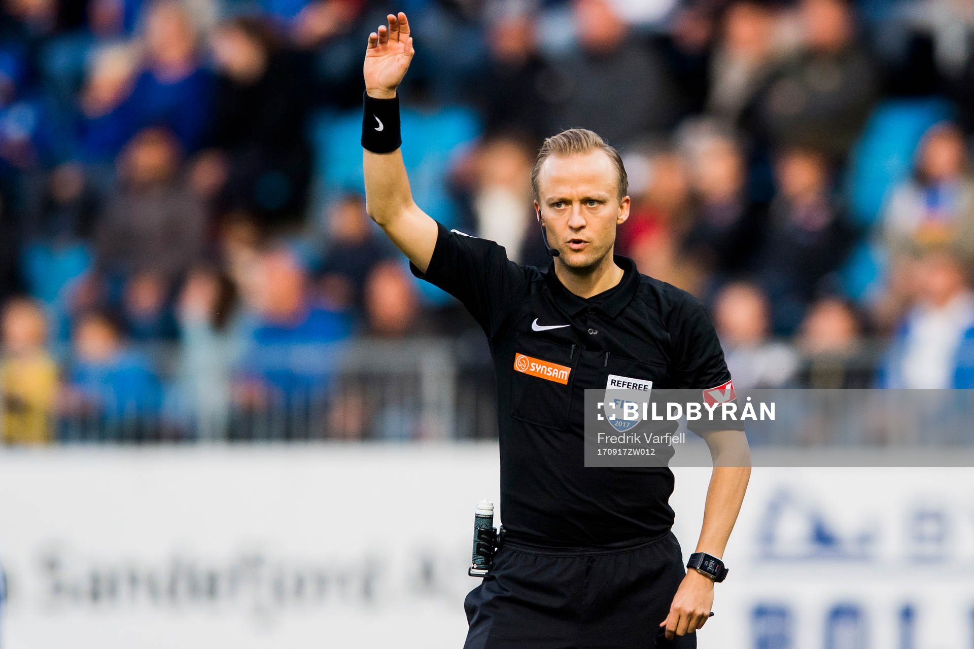 The referee Ola Hobber Nilsen