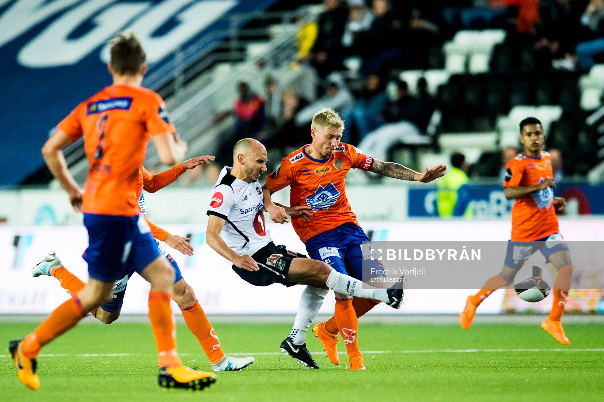 Jone Samuelsen of Odd and Bjørn Helge Semundseth Riise