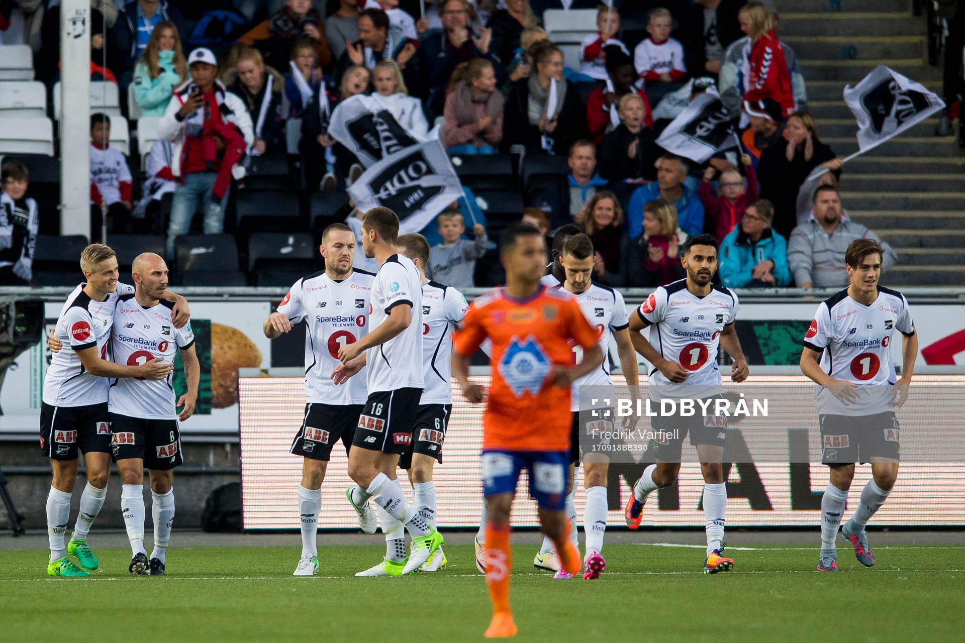 Jone Samuelsen of Odd celebrates with his teammates