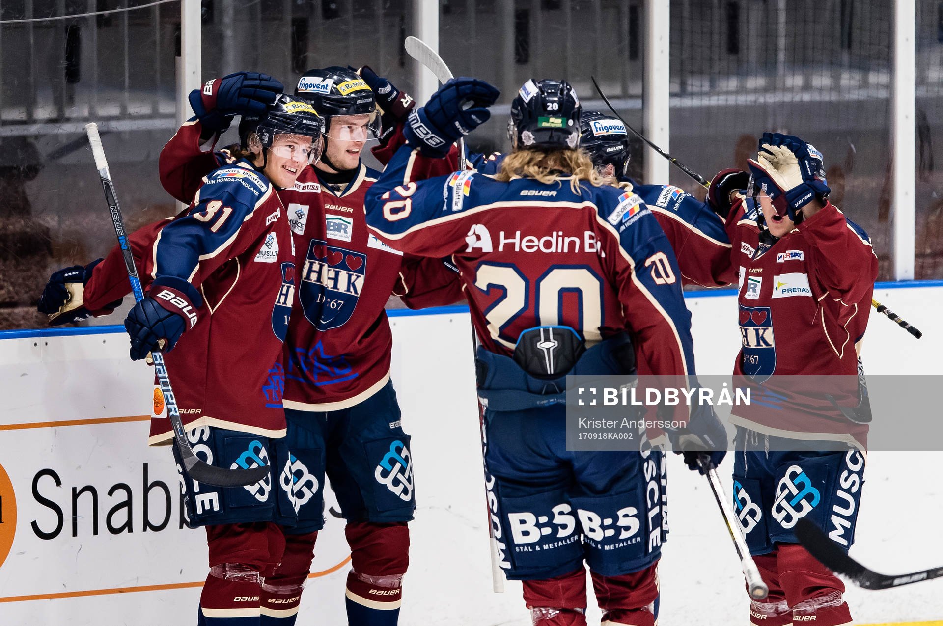 Halmstads Erik Borg (v) jublar med lagkamrater