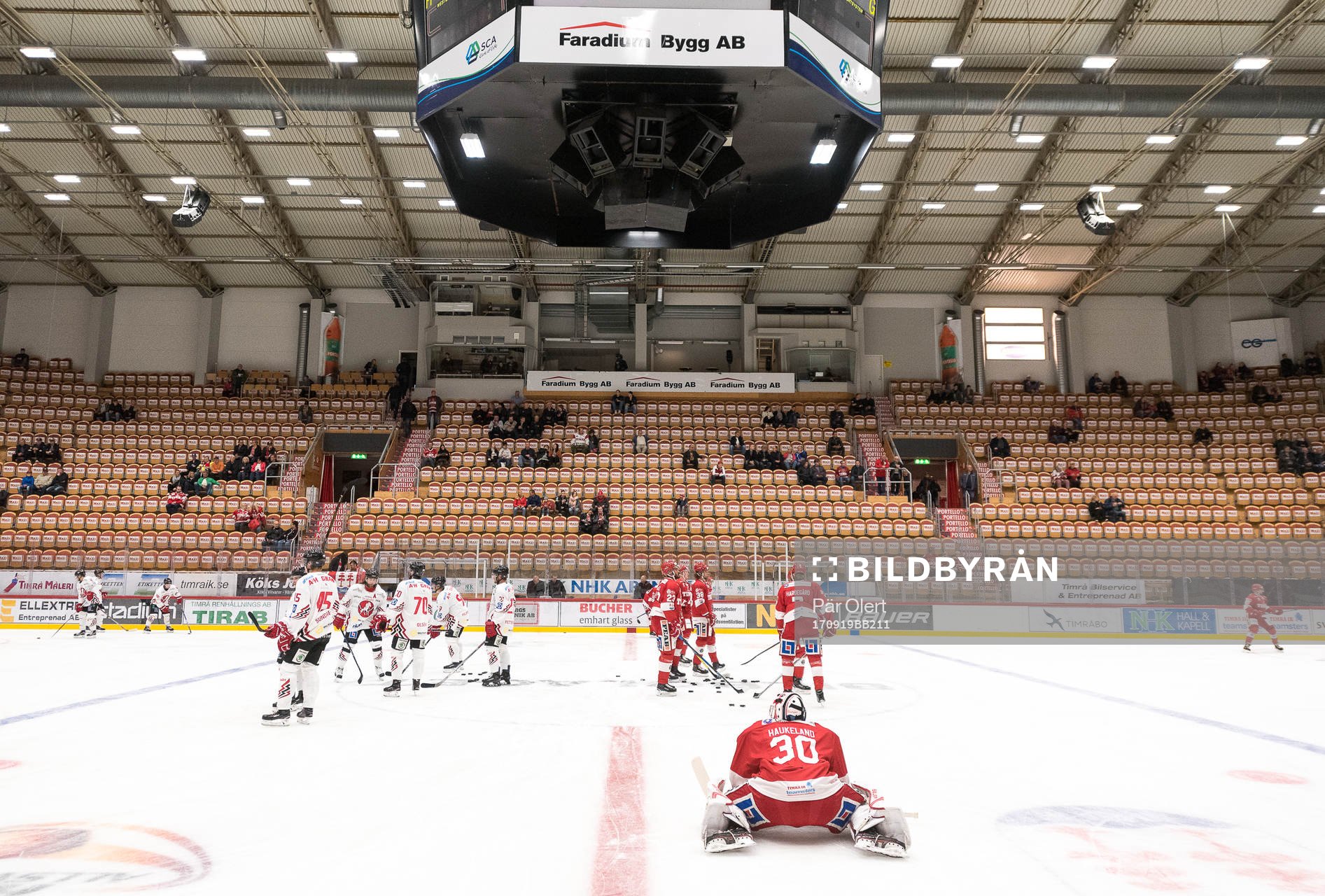 Timrå och Vita Hästen värmer upp