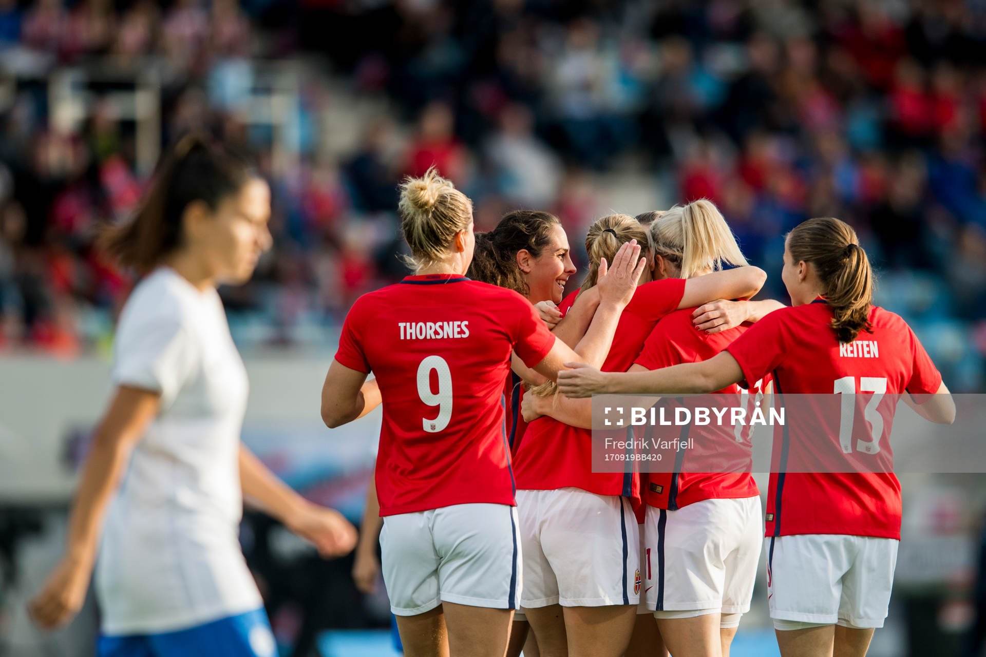 Lisa-Marie Utland celebrates with her teammates
