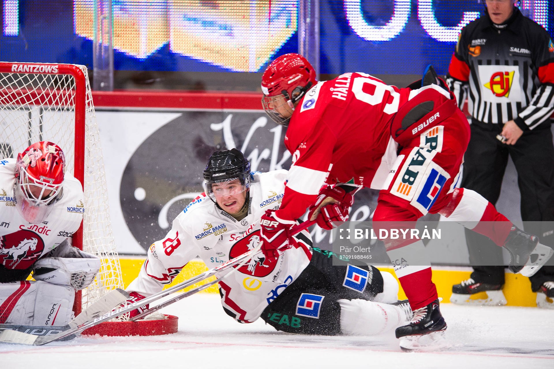 Timrås Filip Hållander har målchans