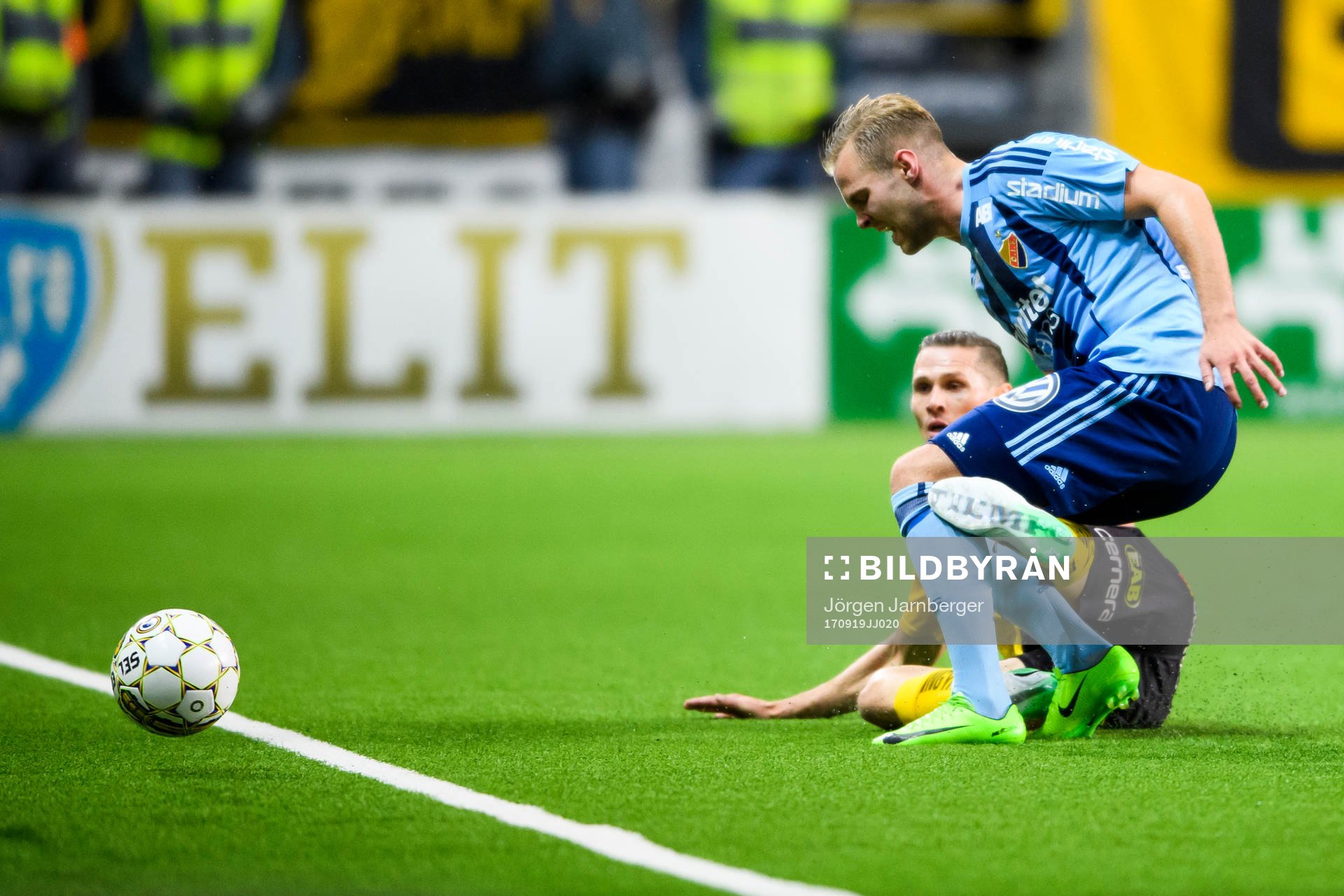 Djurgårdens Gustav Engvall och Elfsborgs Jon Jönsson