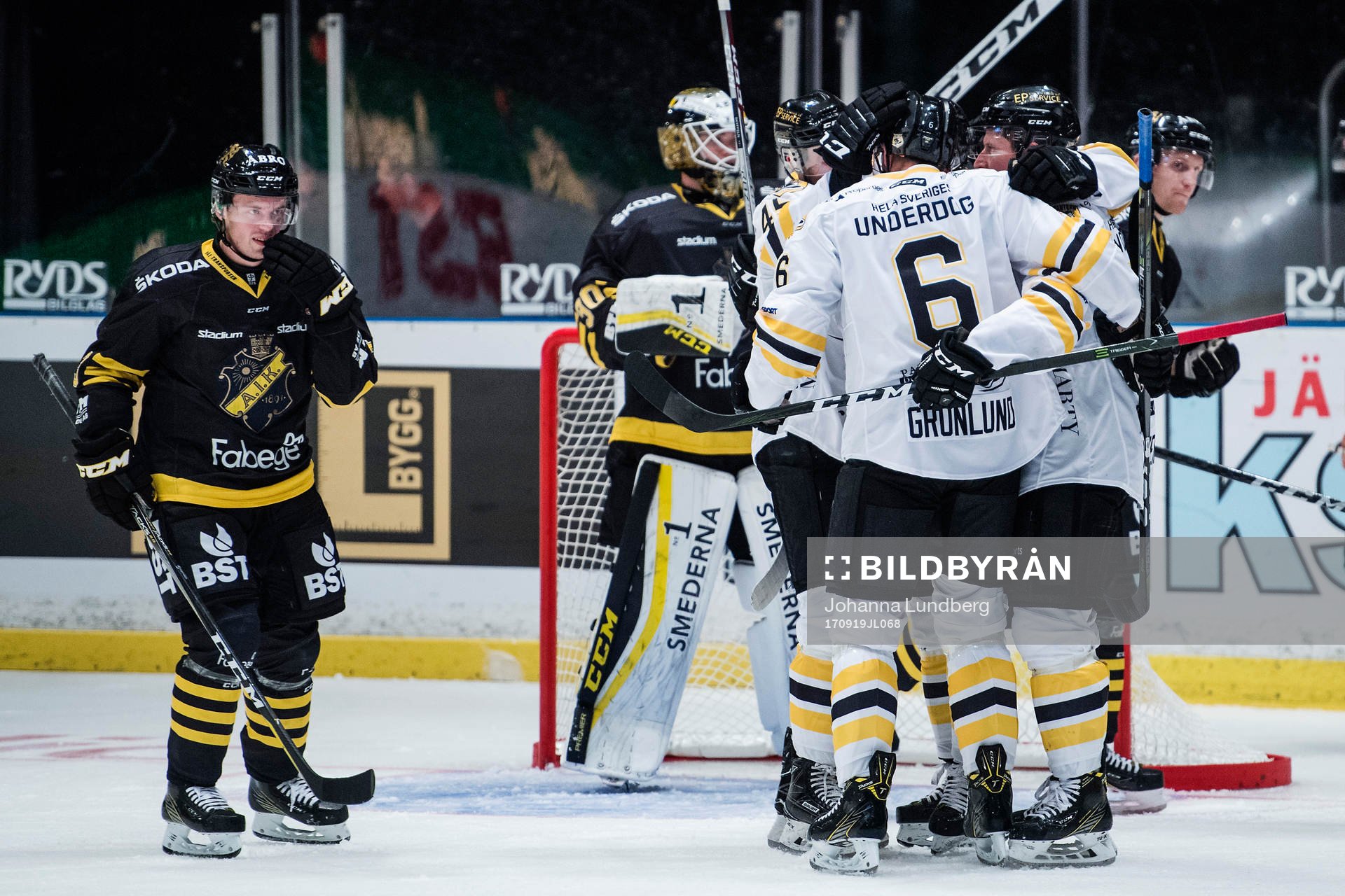 Panterns spelare jublar