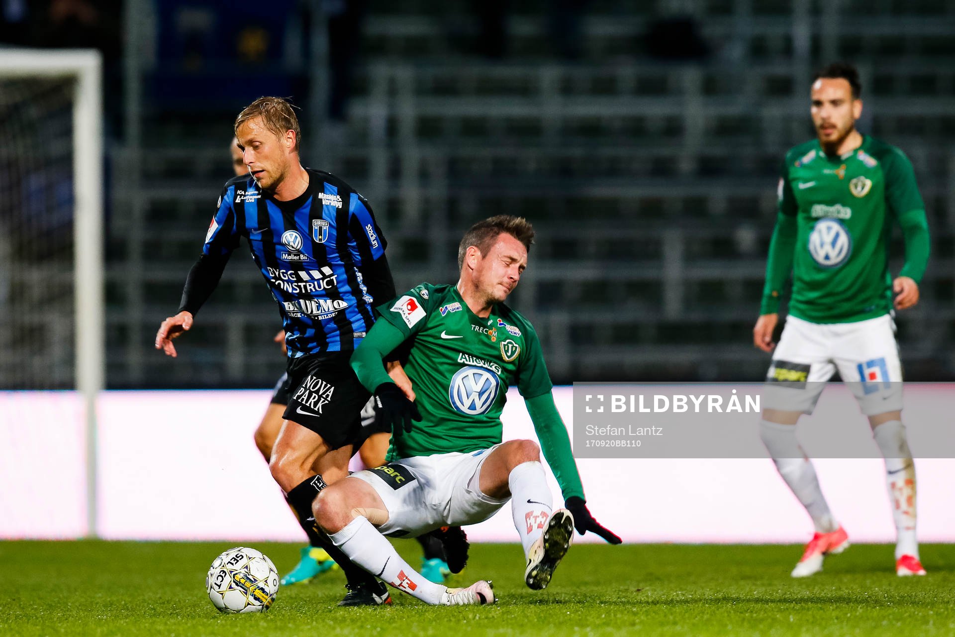 Sirius Isak Bråholm och Jönköpings Daryl Smylie