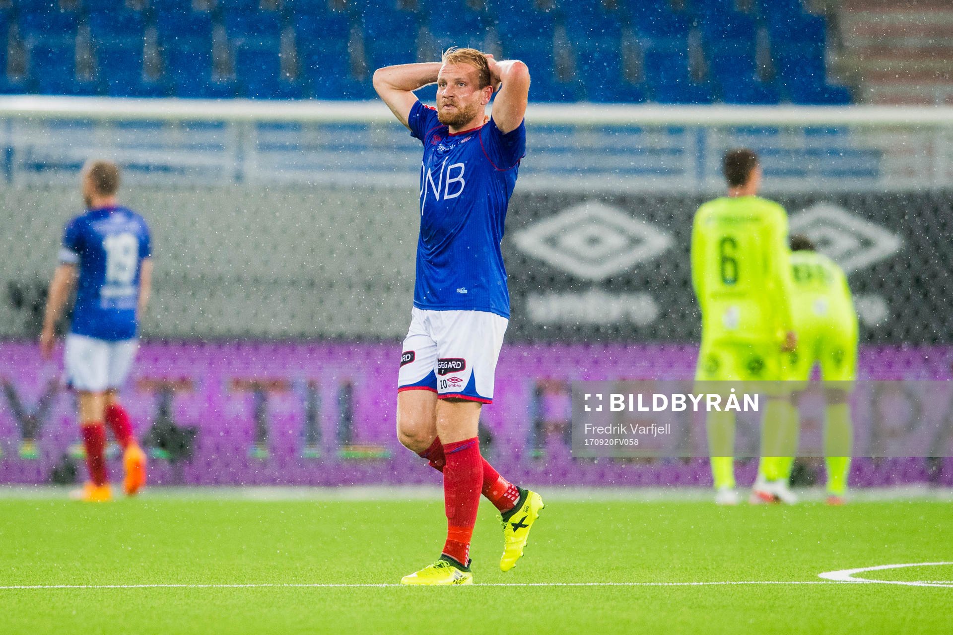 Henrik Kjelsrud Johansen of Vålerenga reacts