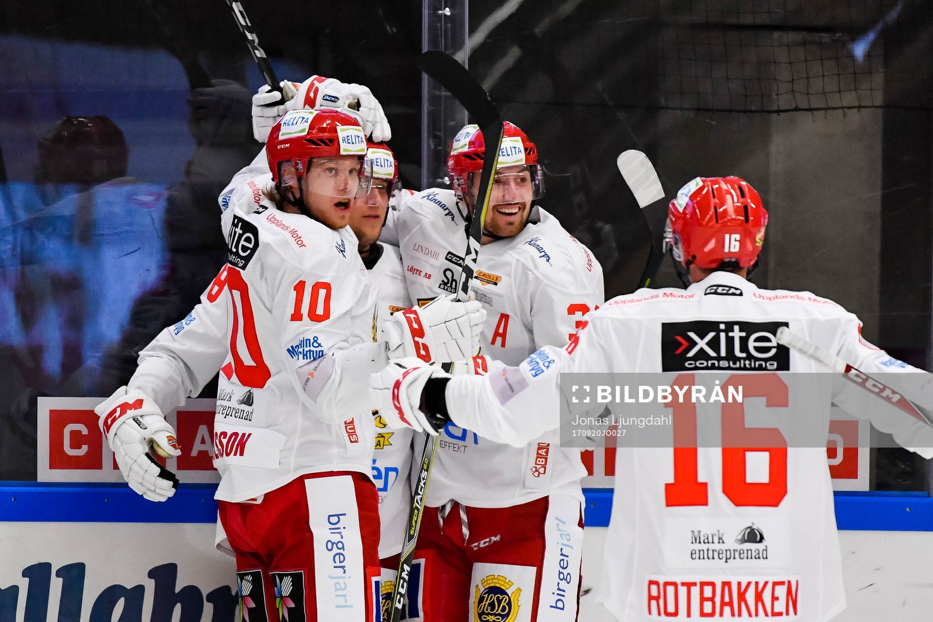 Almtunas Fredrik Forsberg jublar