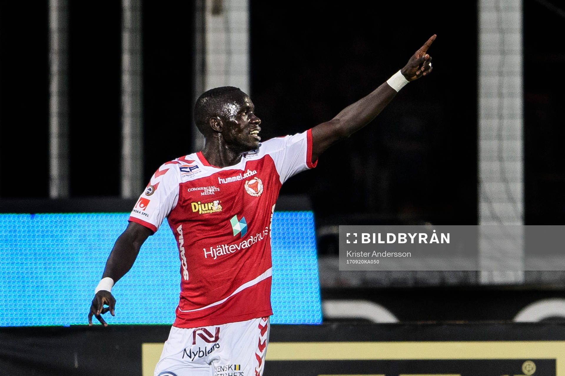 Kalmars Papa Alioune Diouf jublar