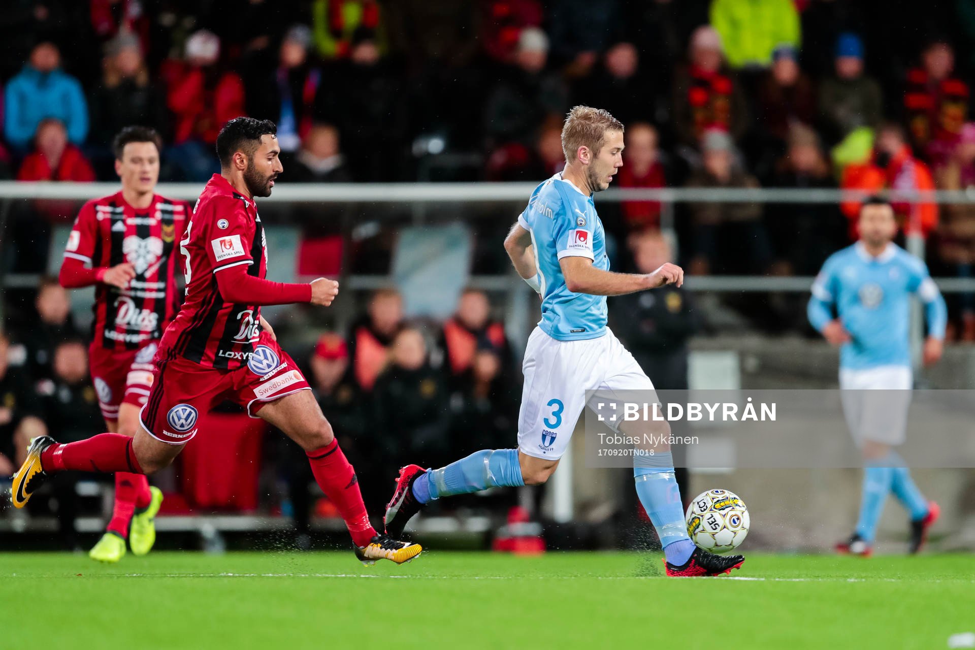 Östersunds Saman Ghoddos och Malmö FFs Anton Tinnerholm