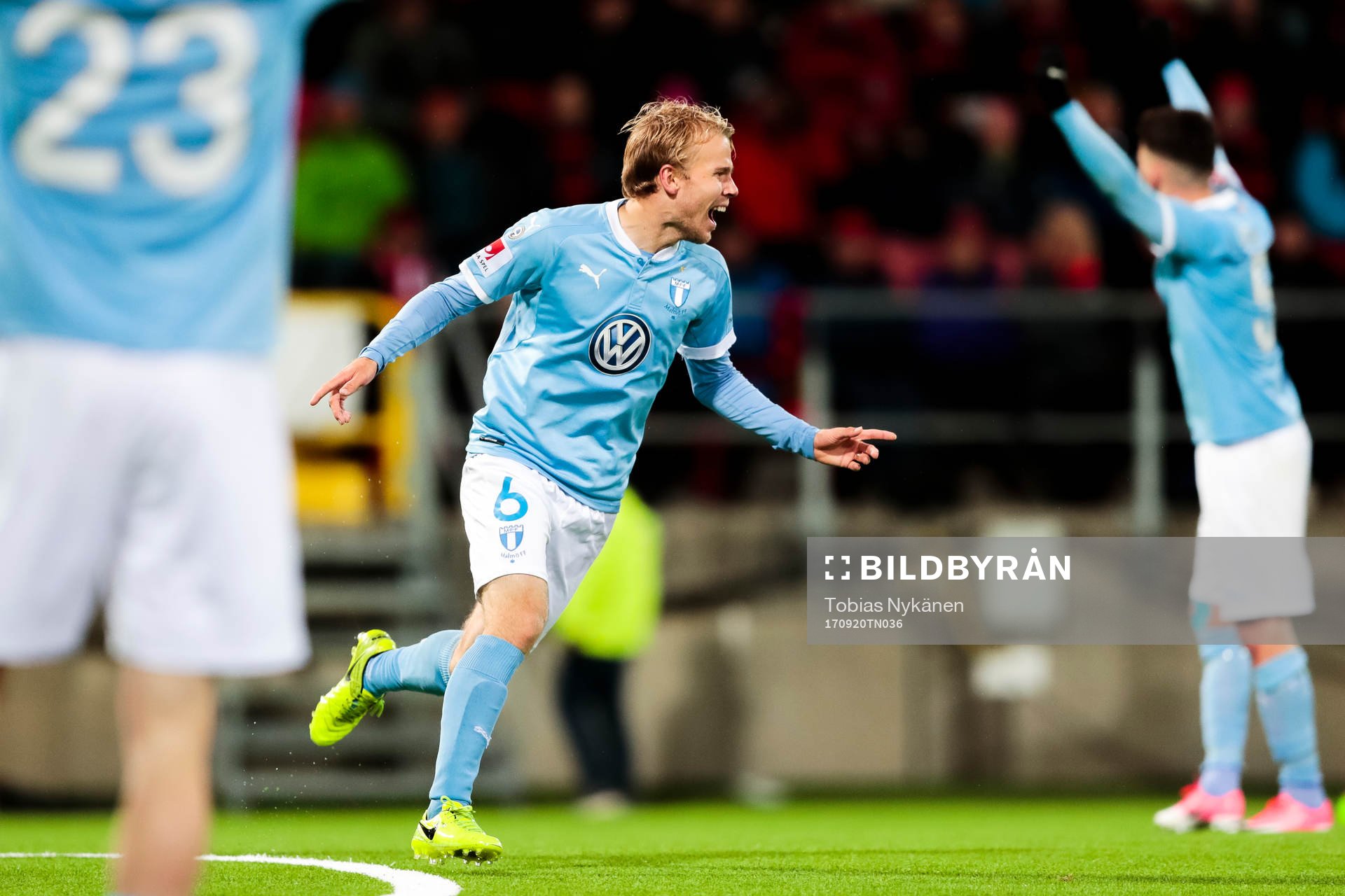 Malmö FFs Oscar Lewicki jublar