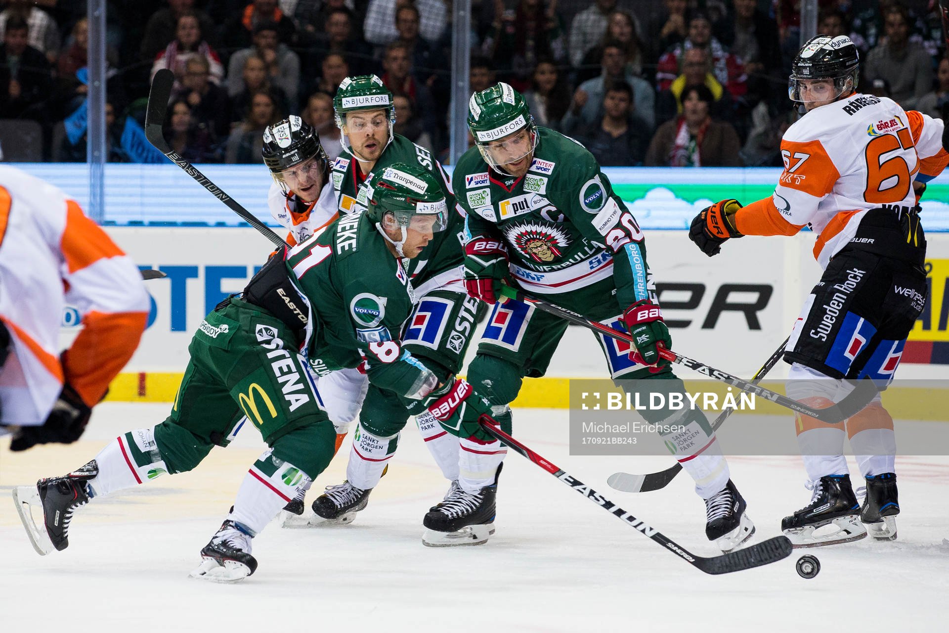 Frölundas Mats Rosseli Olsen, Joel Lundqvist och Ryan Lasch