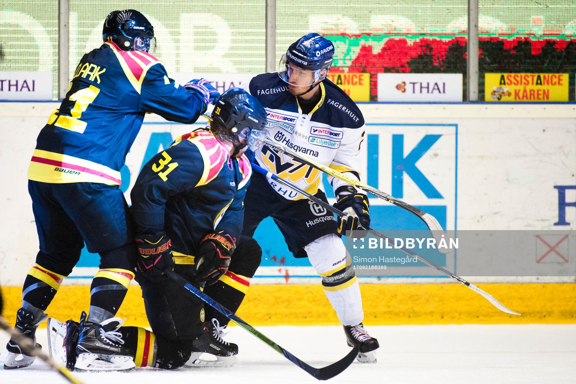 s Kristofer Berglund i bråk med Brynäs Kevin Clark och