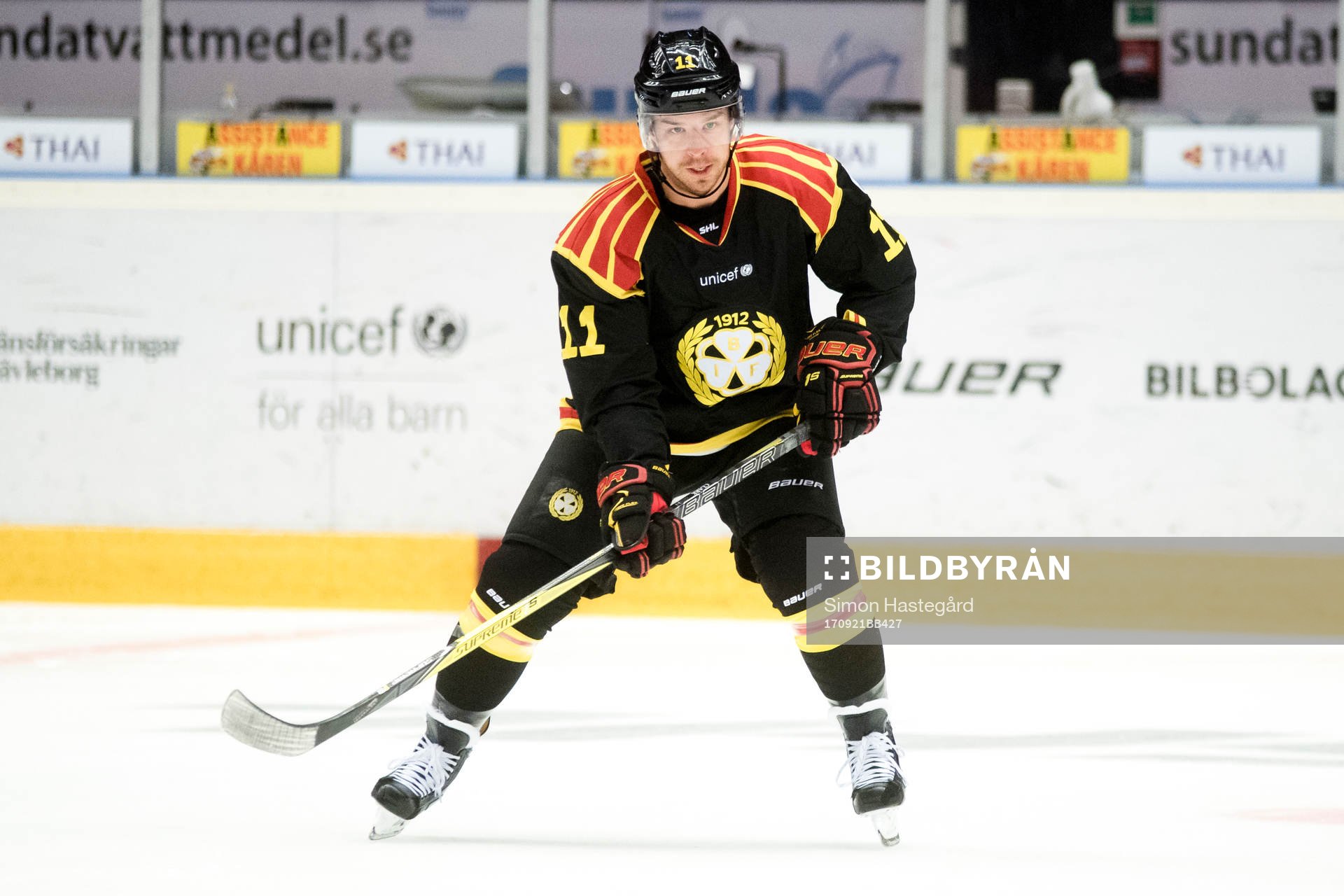 Brynäs Kevin Clark  före ishockeymatchen i SHL mellan